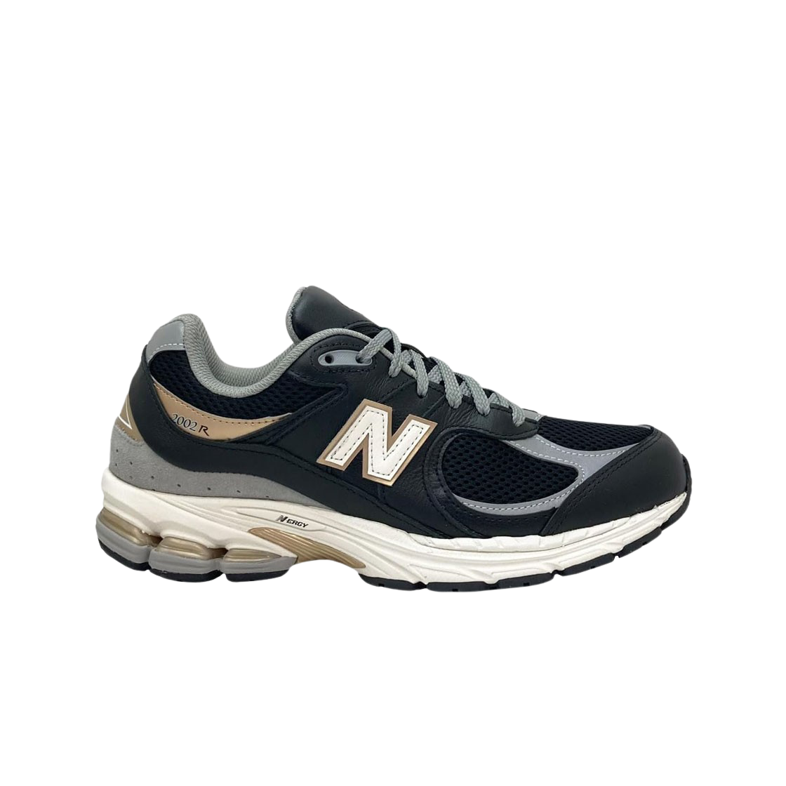 뉴발란스 2002R 블랙(New Balance 2002R Black)