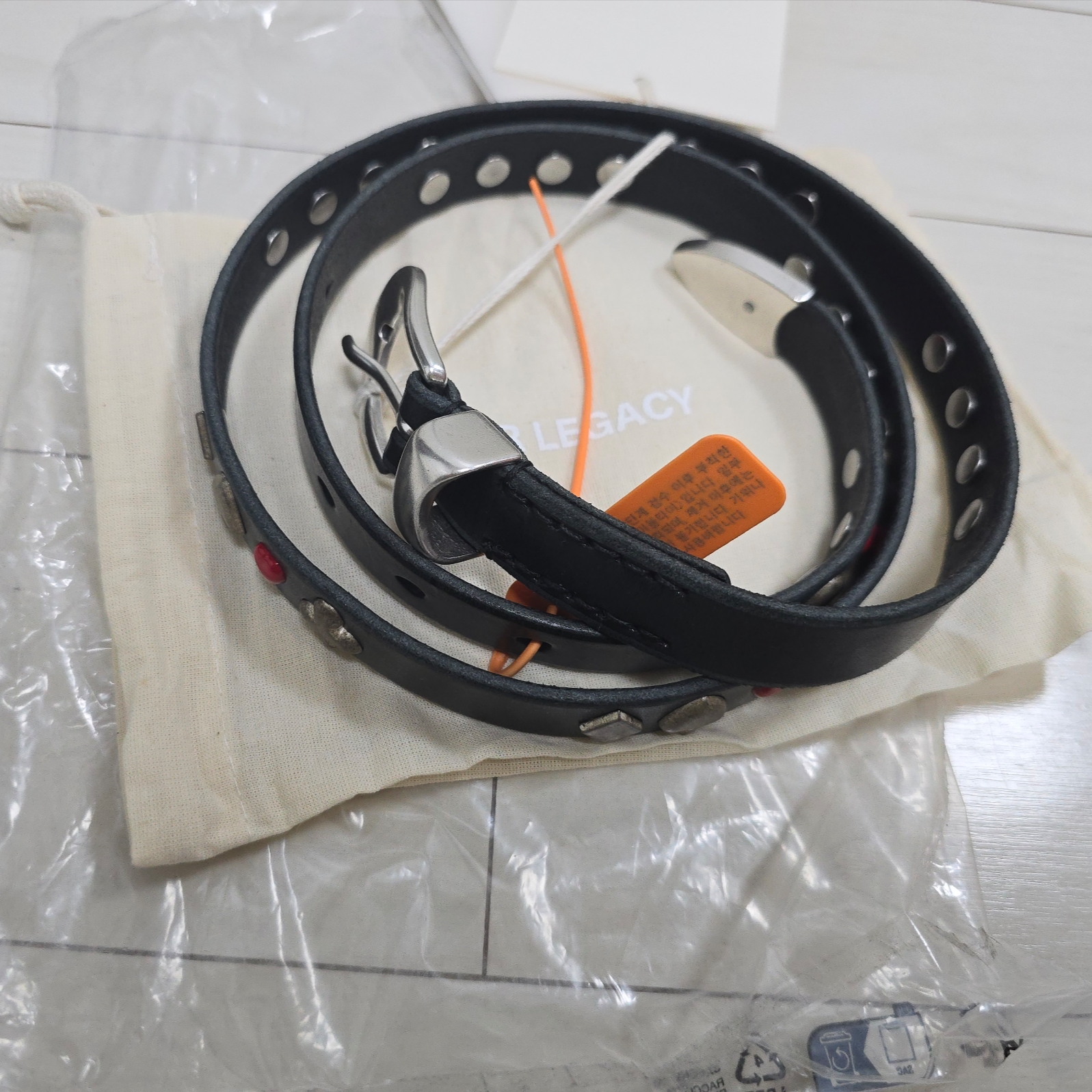 Our Legacy 2cm Card Deck Belt Bridle Leather Black 착용 스타일