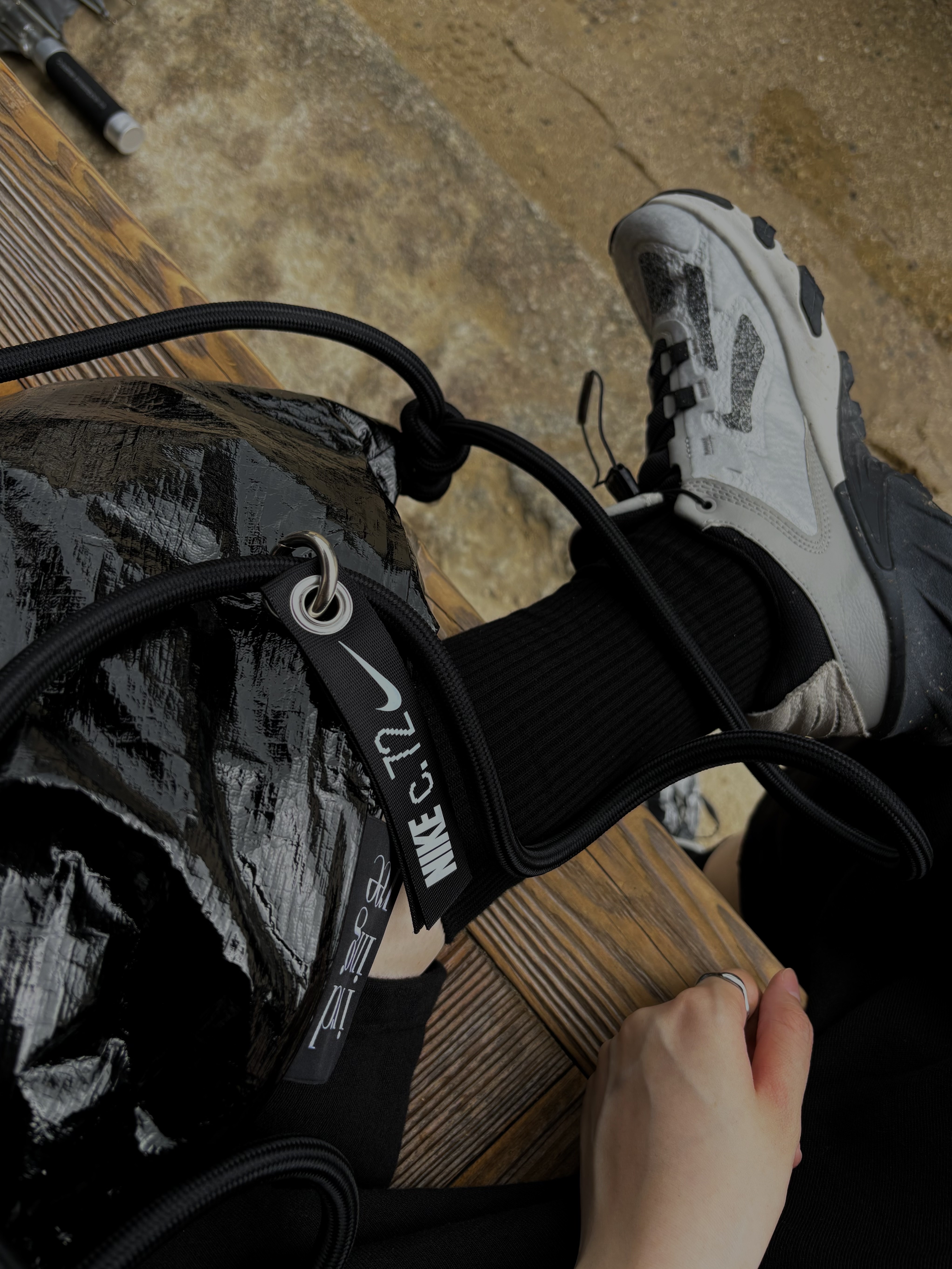 Stussy Basic New Era 9Twenty Basic Strapback Black, Salomon Speedverse PRG Silver Frost Grey Lunar Rock 착용 스타일 - 3