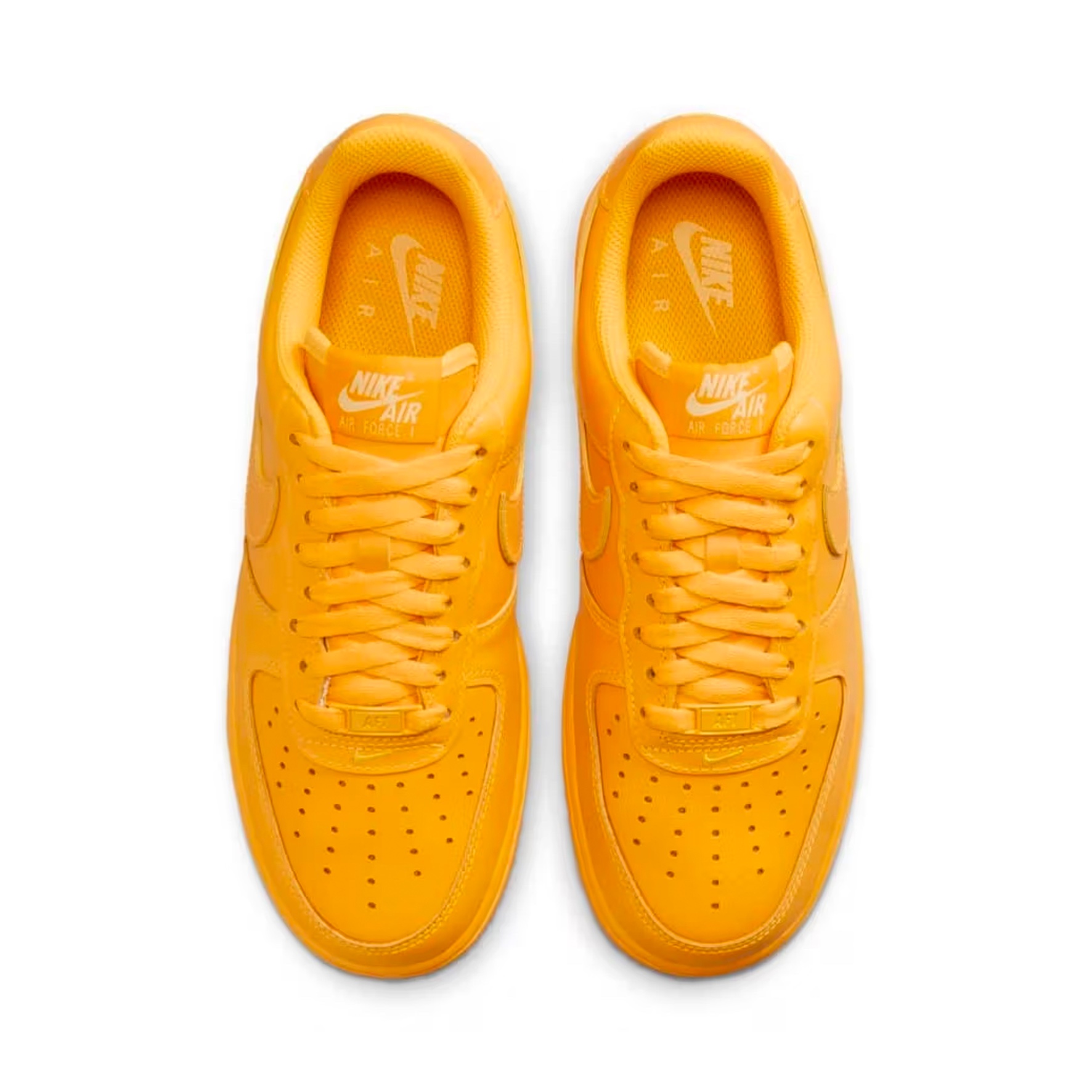 Nike Air Force 1 '07 Low Triple Black, Nike Air Force 1 '07 Low White 착용 스타일 - 3