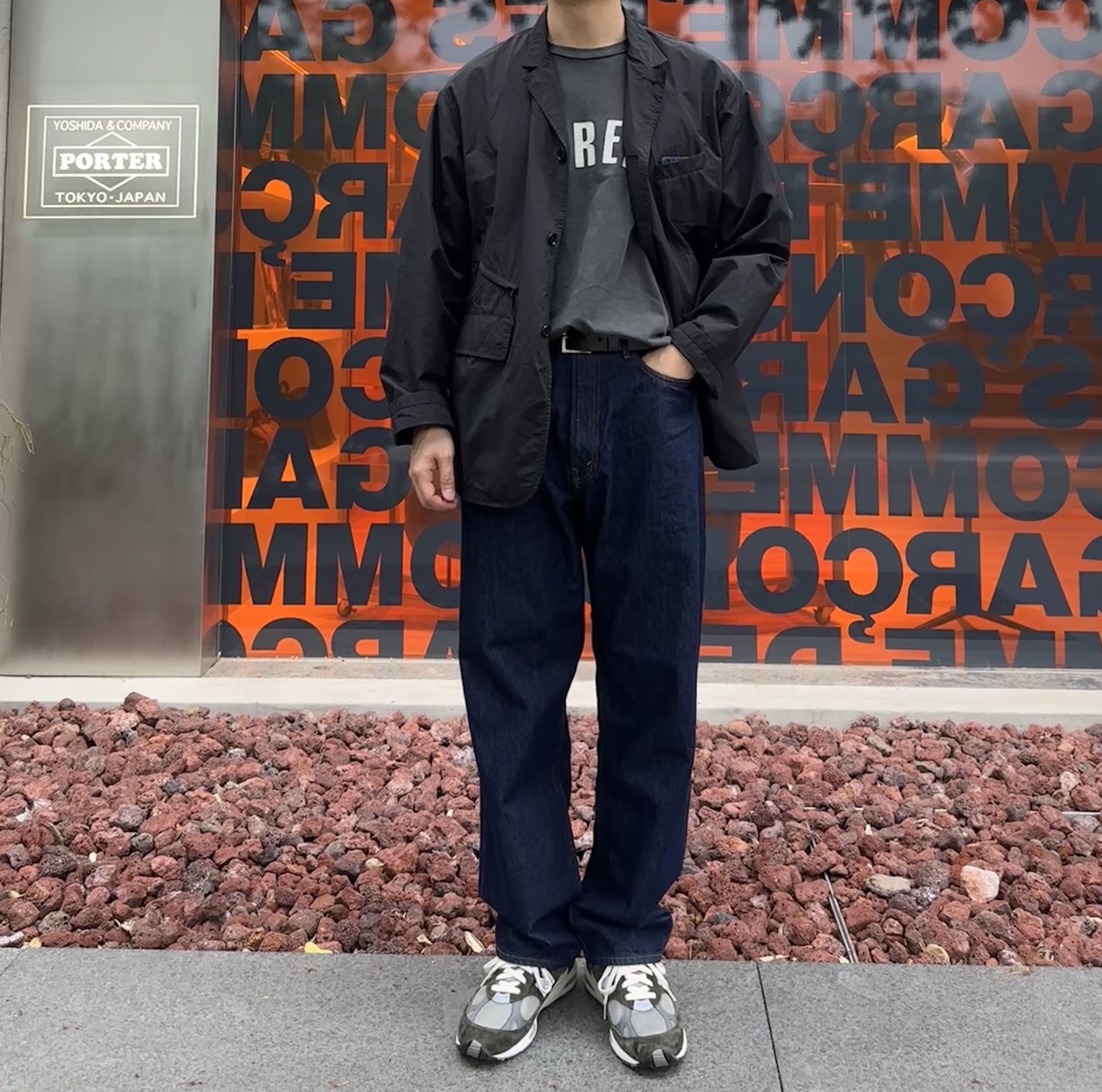 New Balance 991 Made in UK Dark Green, Supreme Cracked Arc S/S Top Black - 24SS 착용 스타일