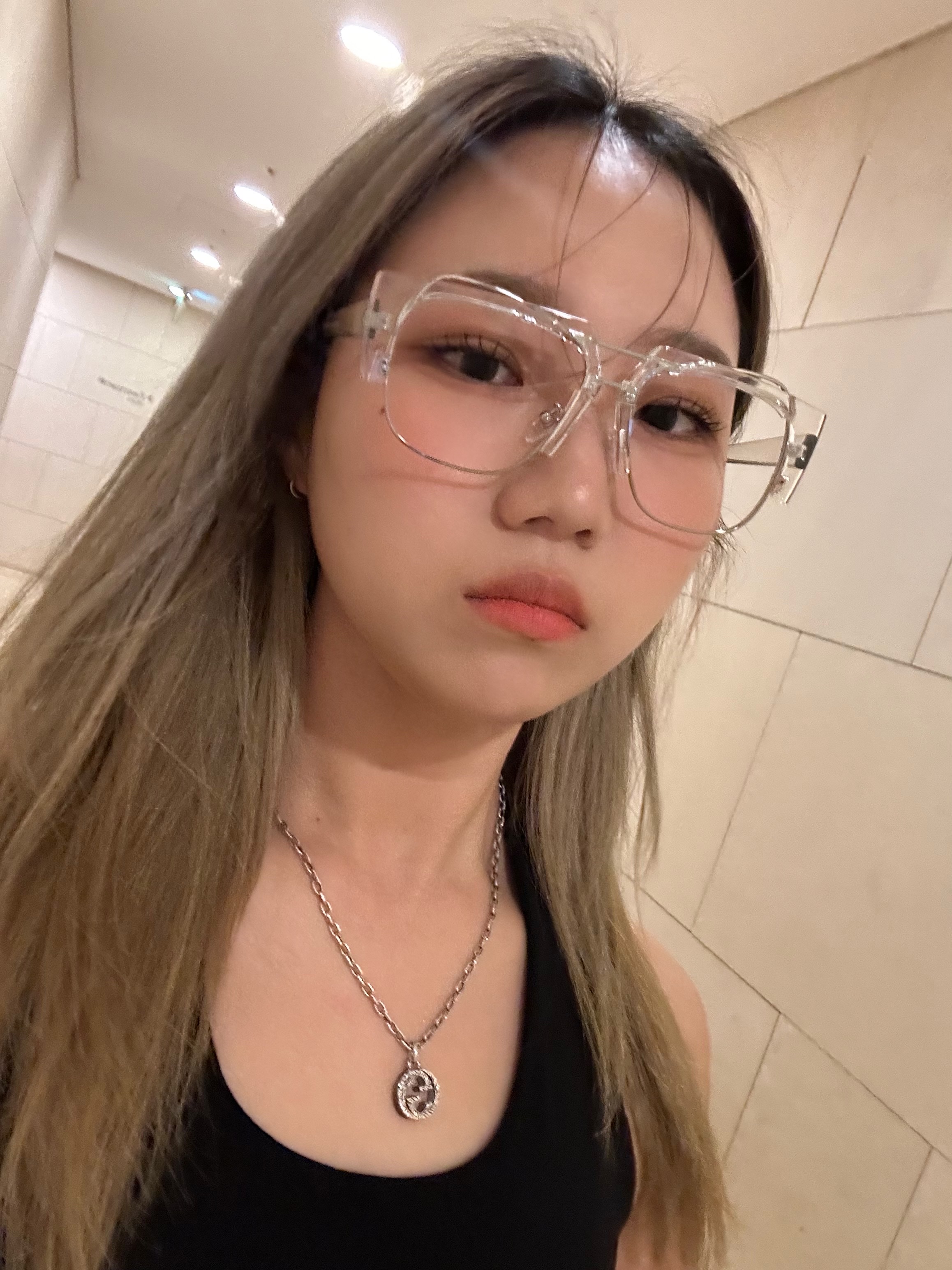 Gucci Interlocking G Pendant Necklace Silver 착용 스타일 - 2