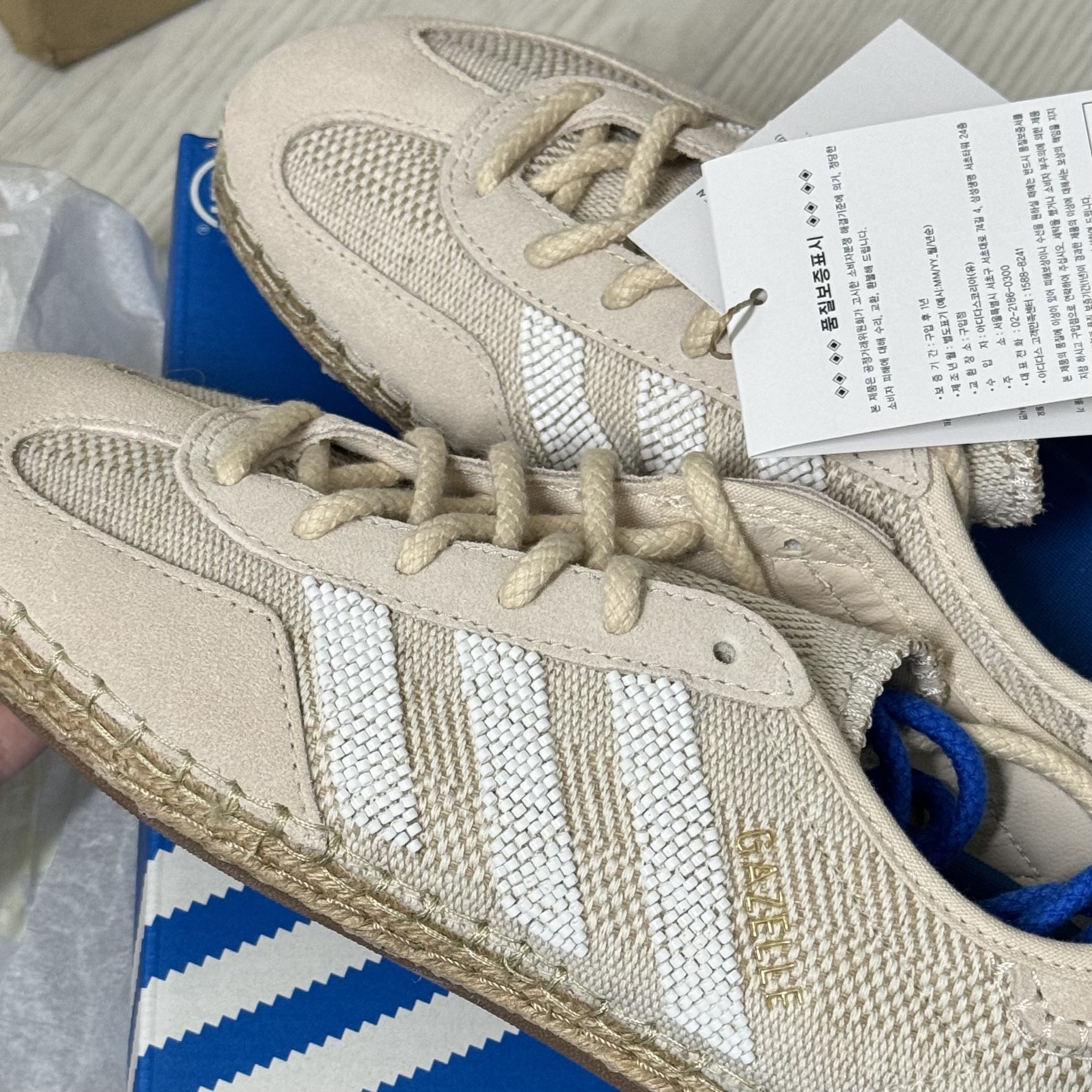 Adidas x Clot Gazelle Halo Ivory Cloud White 착용 스타일 - 2