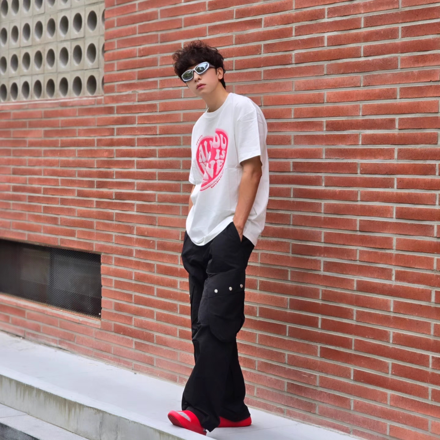 Nike Calm Slide University Red 착용 스타일 - 6