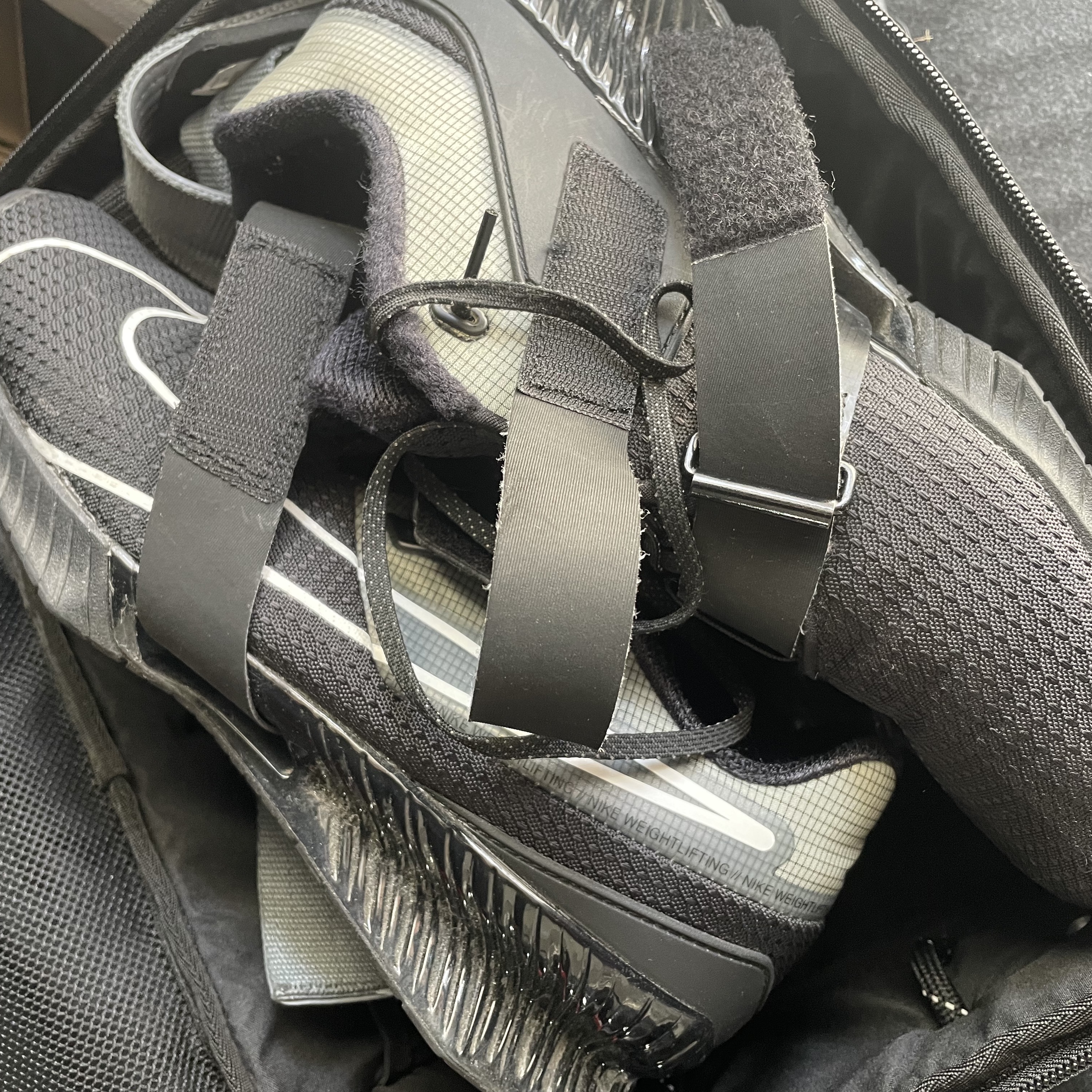 Nike Romaleos 4 Black White 착용 스타일