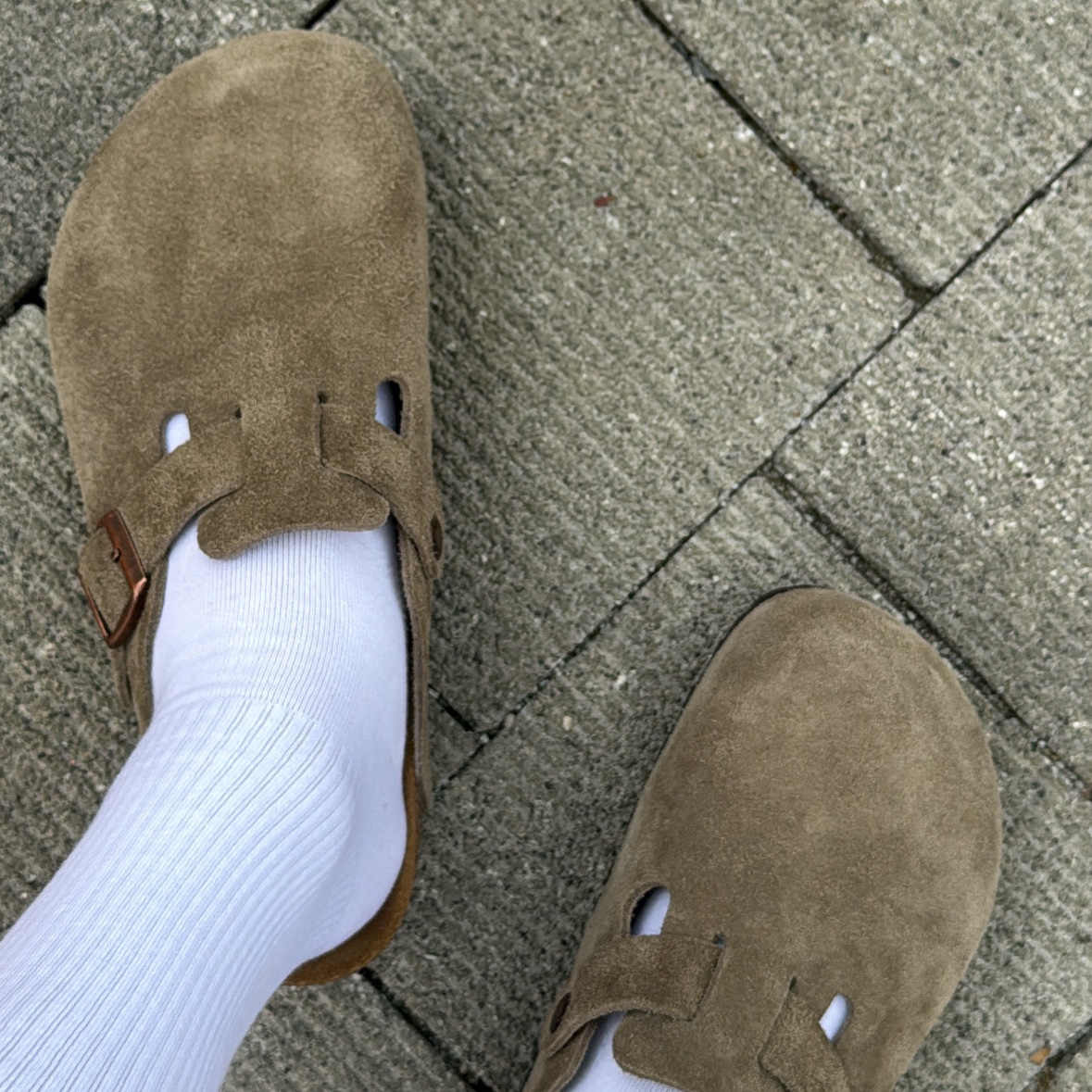 Birkenstock Boston Soft Footbed Taupe - Regular 착용 스타일 - 2