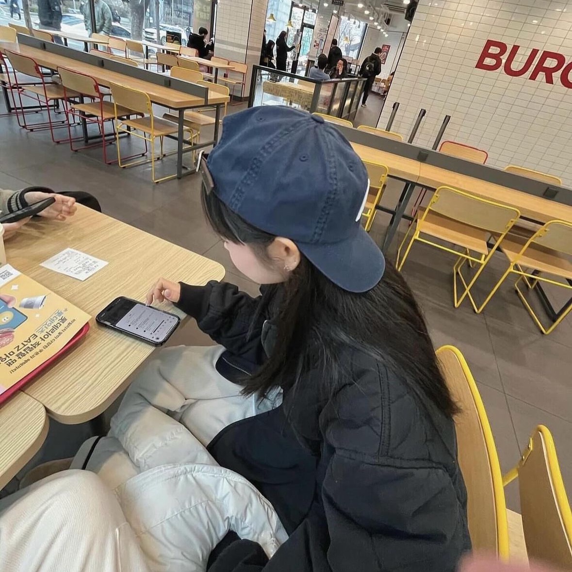 Palace P 6-Panel Cap Navy - 24SS, Palace D-Quilt Bomber Black - 24SS 착용 스타일