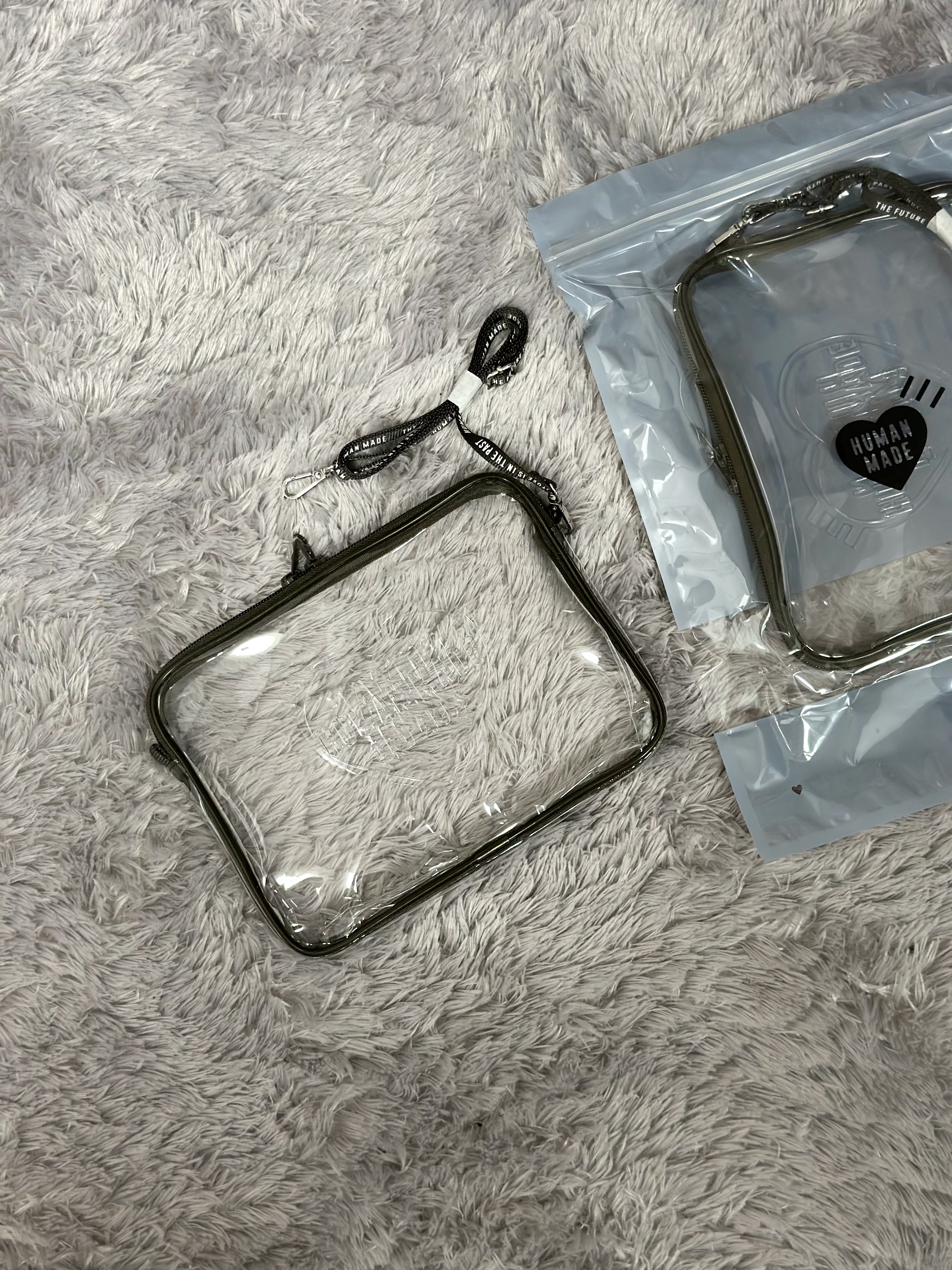 Human Made PVC Pouch #1 Clear 착용 스타일