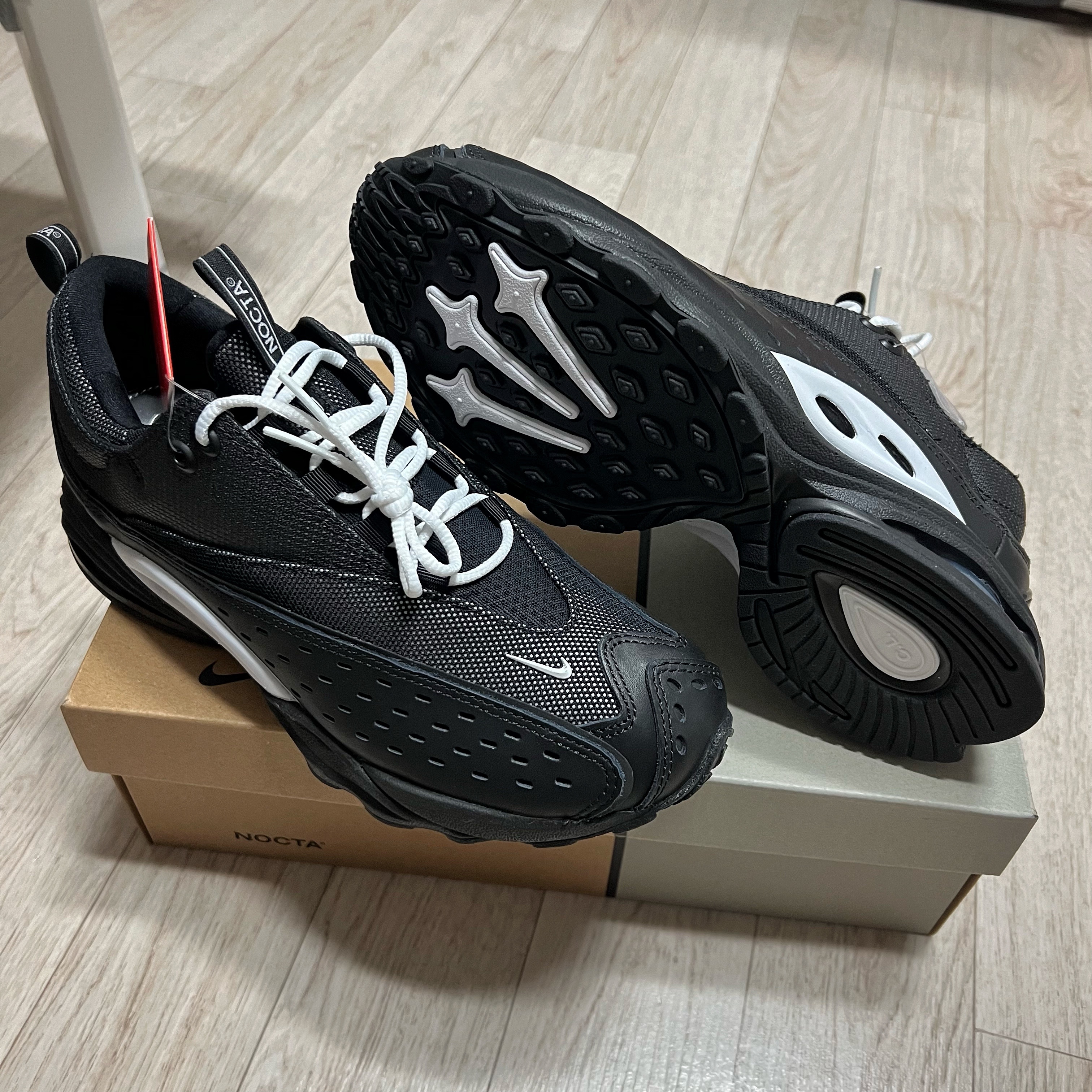 Nike x Drake Nocta Air Zoom Drive Black 착용 스타일 - 2