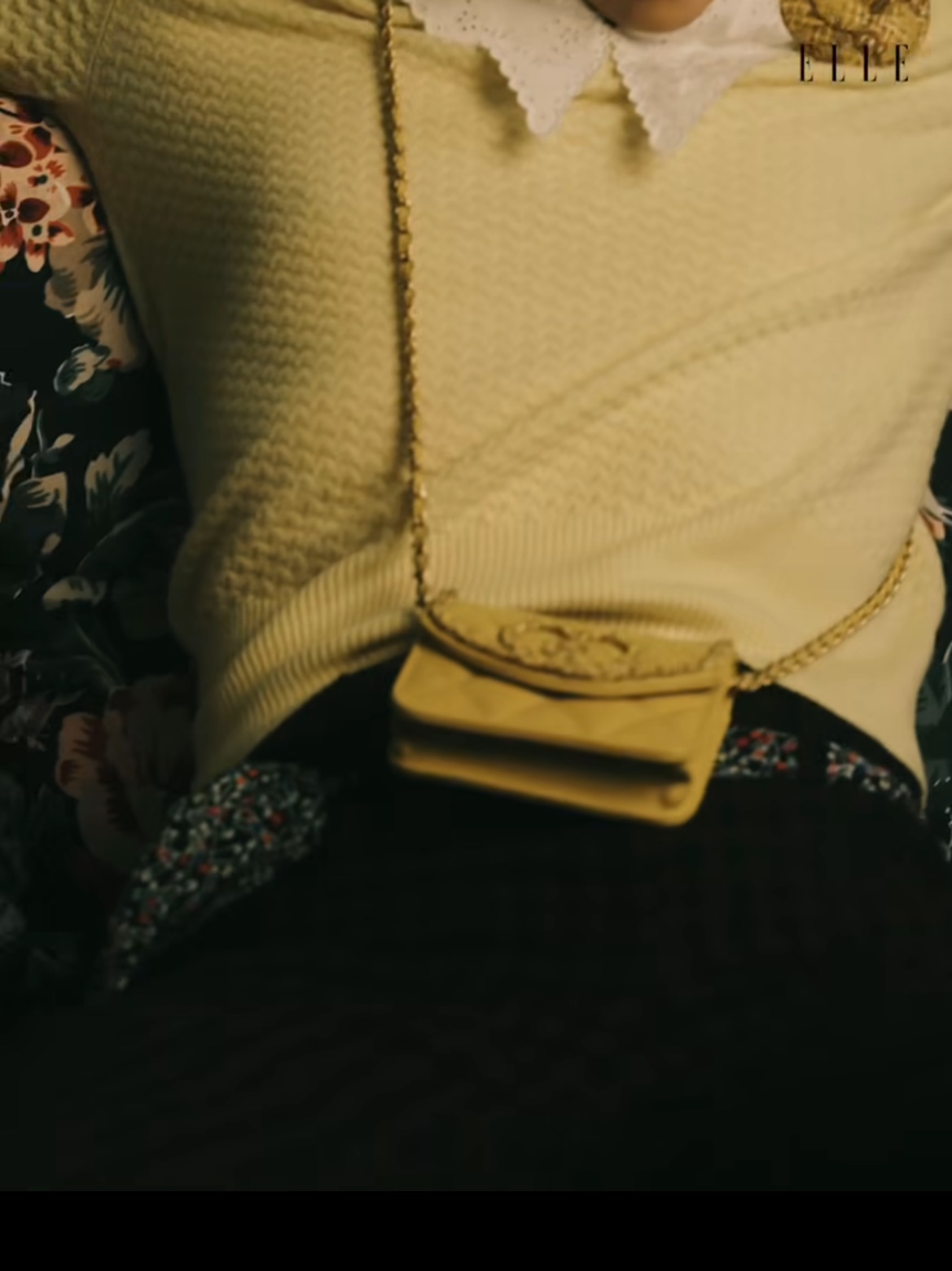 Chanel Wallet on Chain Patent Calfskin & Gold Black, Chanel Clutch with Chain Patent Crumpled Lambskin Shiny Lambskin & Gold Black 착용 스타일 - 6