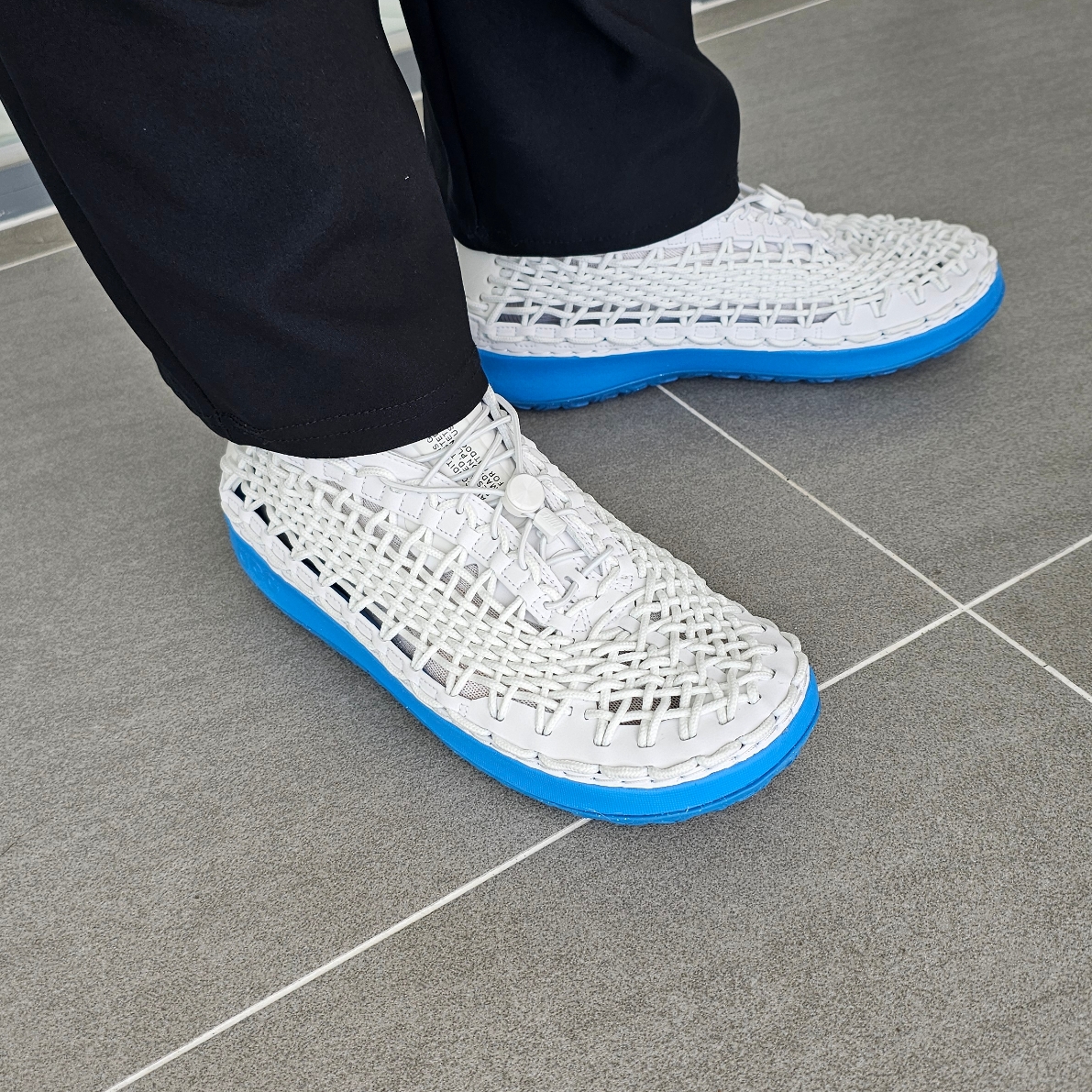 Nike ACG Watercat+ Summit White Light Photo Blue 착용 스타일