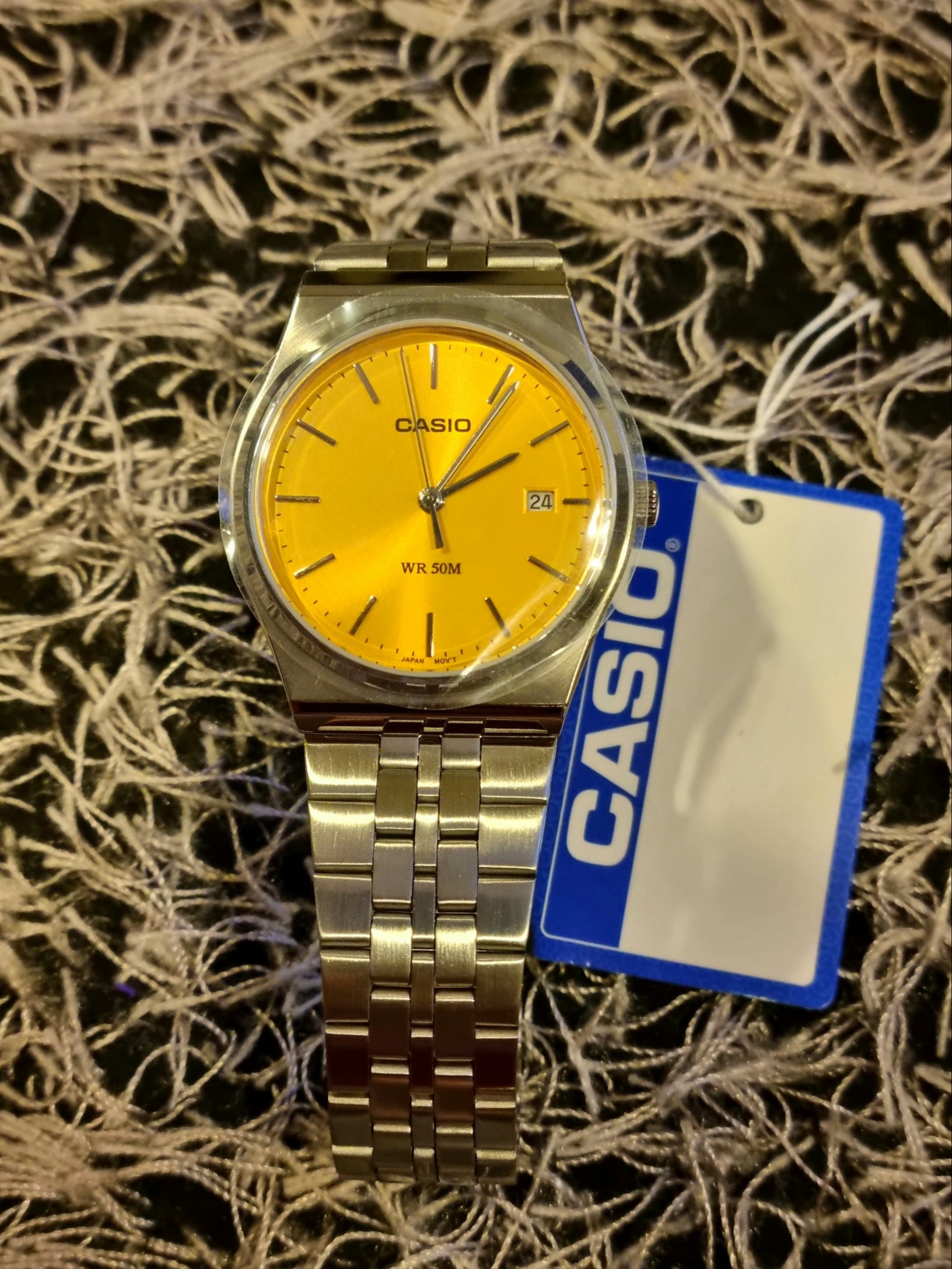 Casio MTP-B145D-9AV 착용 스타일 - 2