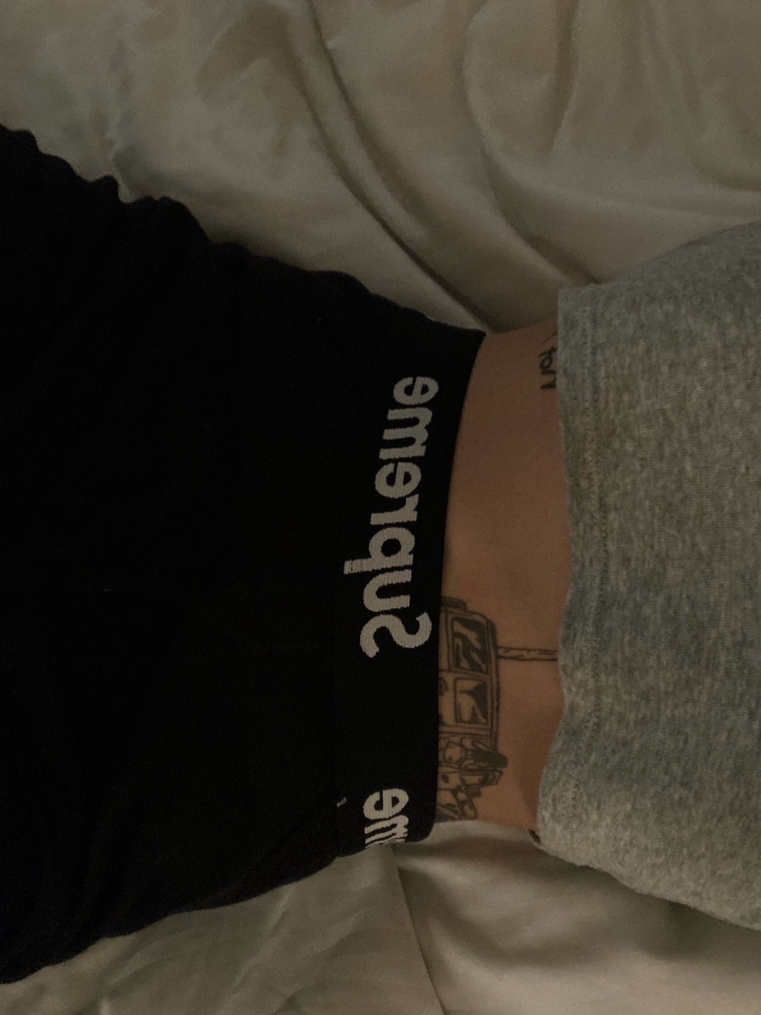 Supreme Hanes Boxer Briefs Black (4 Pack) 착용 스타일