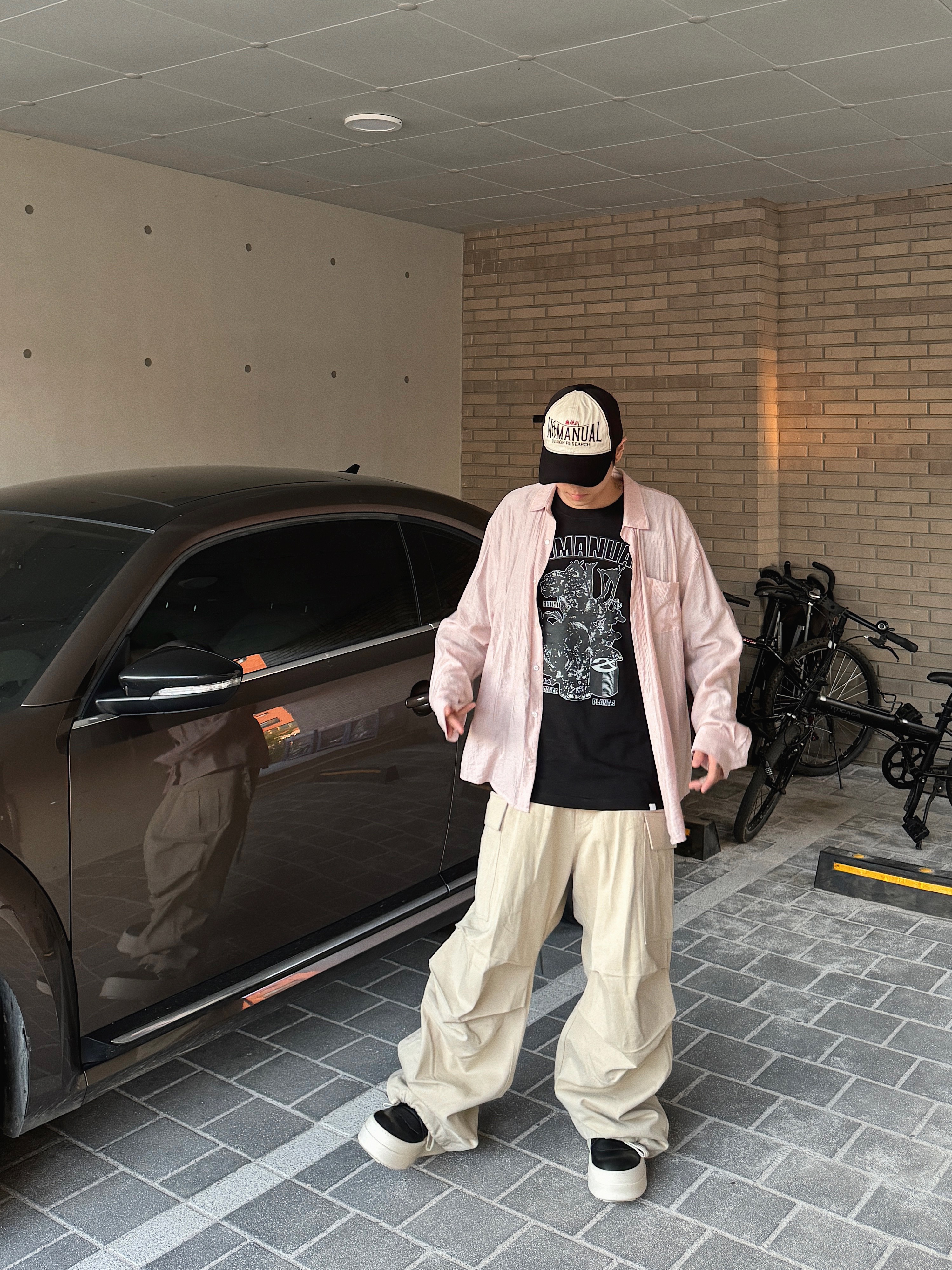 Nonnod Side Zip Cargo Pants Beige, Rick Owens Geobasket Full Grain Calf Leather Strobe Sneakers Black Milk White 착용 스타일 - 3