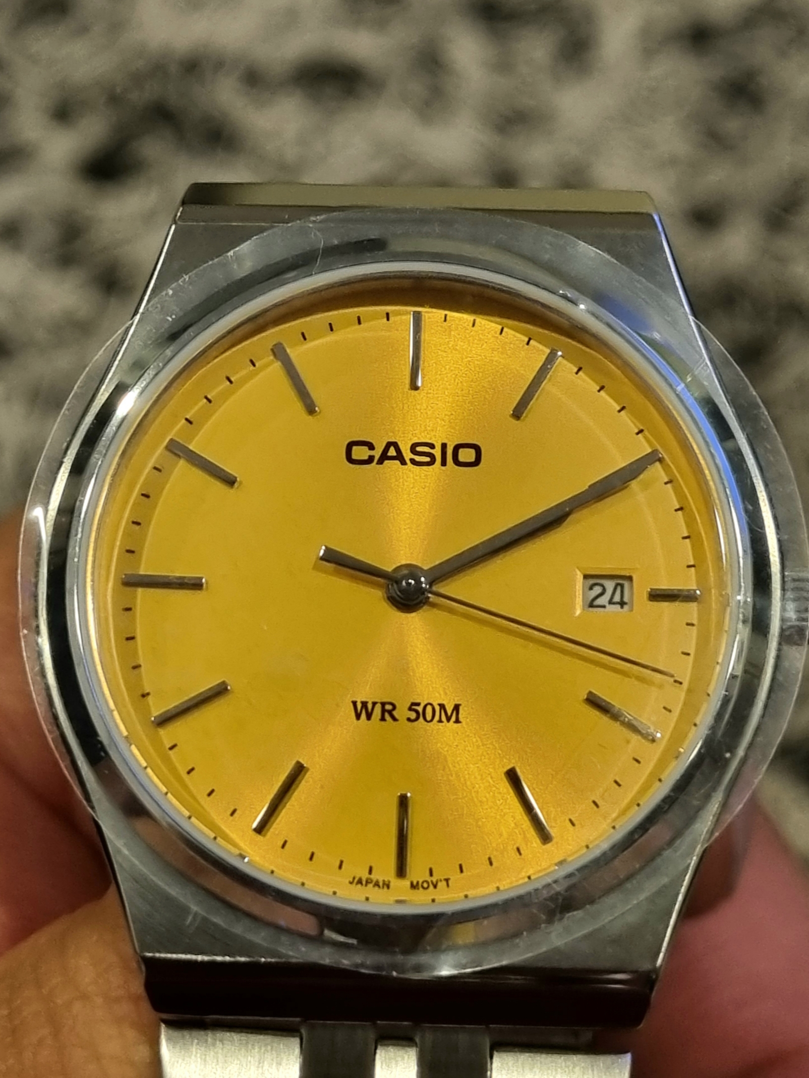 Casio MTP-B145D-9AV 착용 스타일 - 4