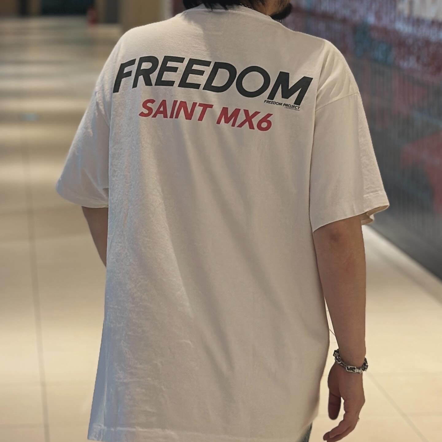 Saint Mxxxxxx x Freedom Astro S/S T-Shirt White - 24SS, Saint Mxxxxxx Painter Pants Blue - 23AW 착용 스타일 - 2