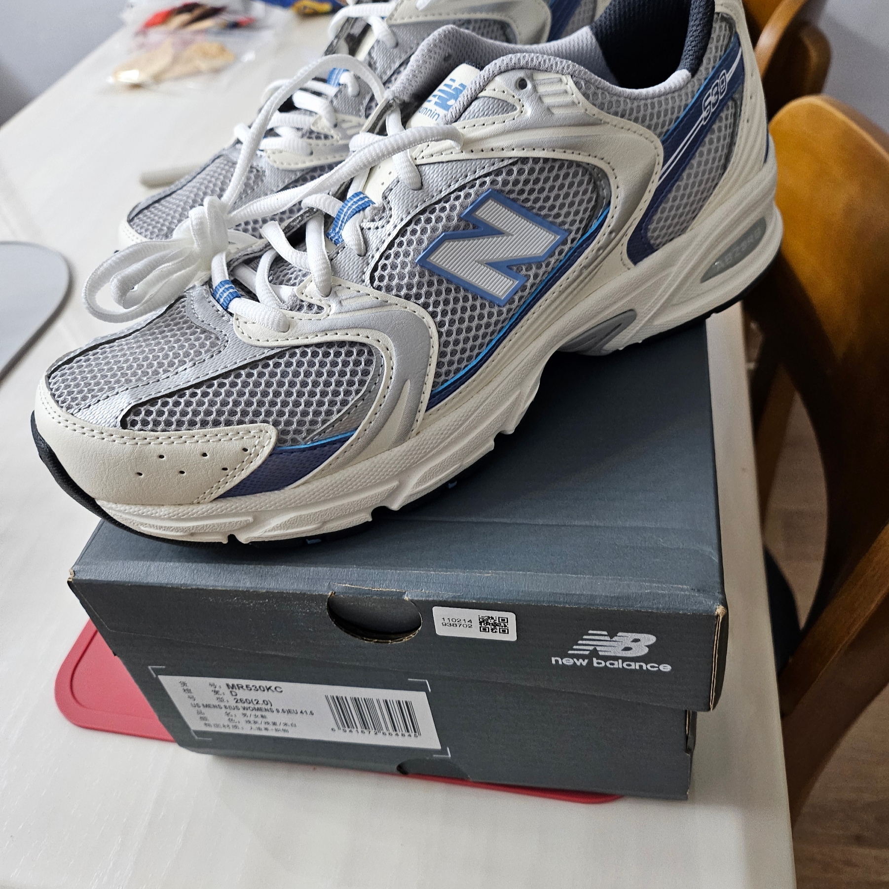 New Balance 530 Silver Cream 착용 스타일 - 2