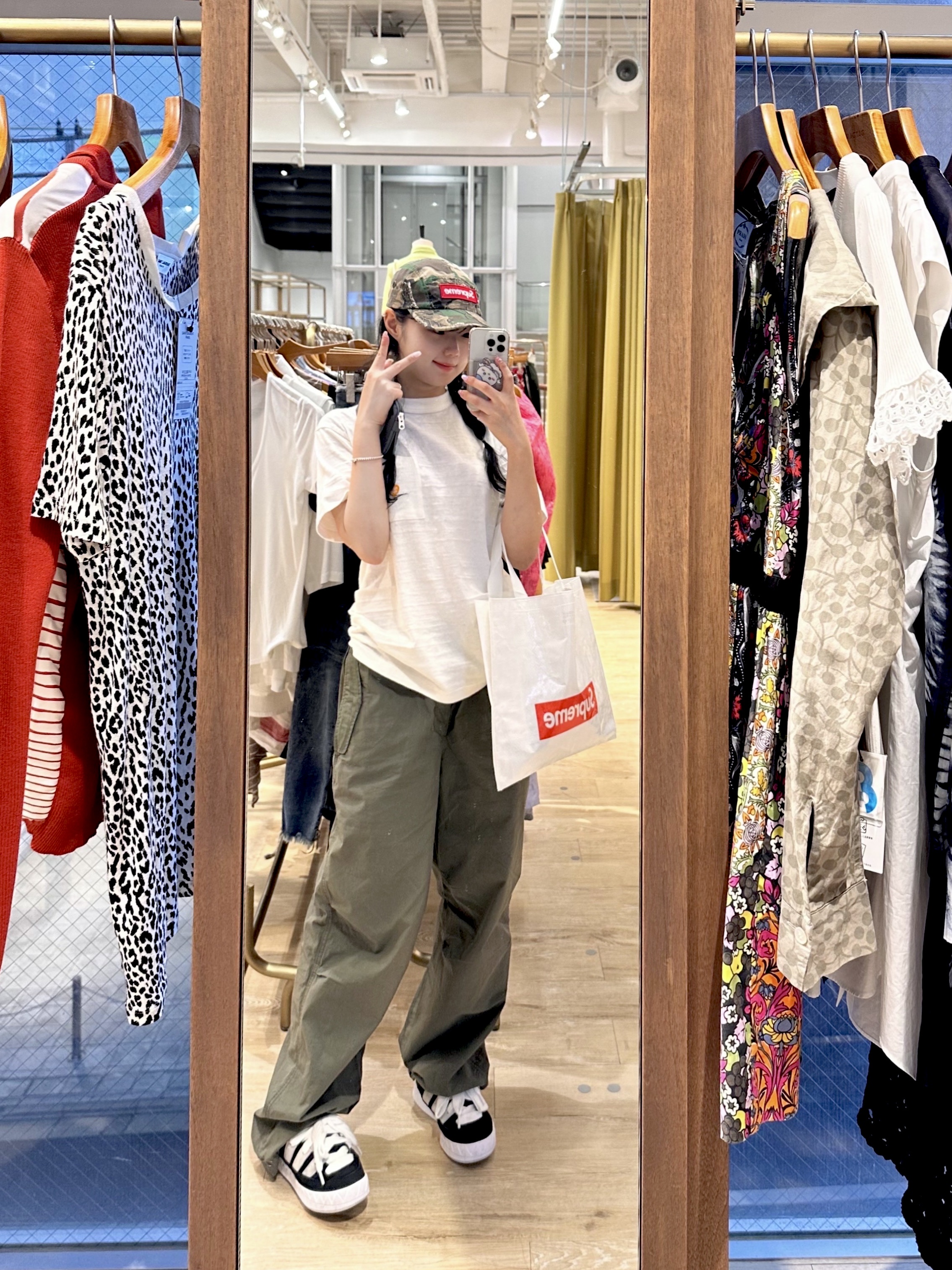 Supreme Military Camp Cap Branch Olive Camo - 22FW, Human Made Pocket T-Shirt White - Shibuya Parco Store Exclusive 착용 스타일