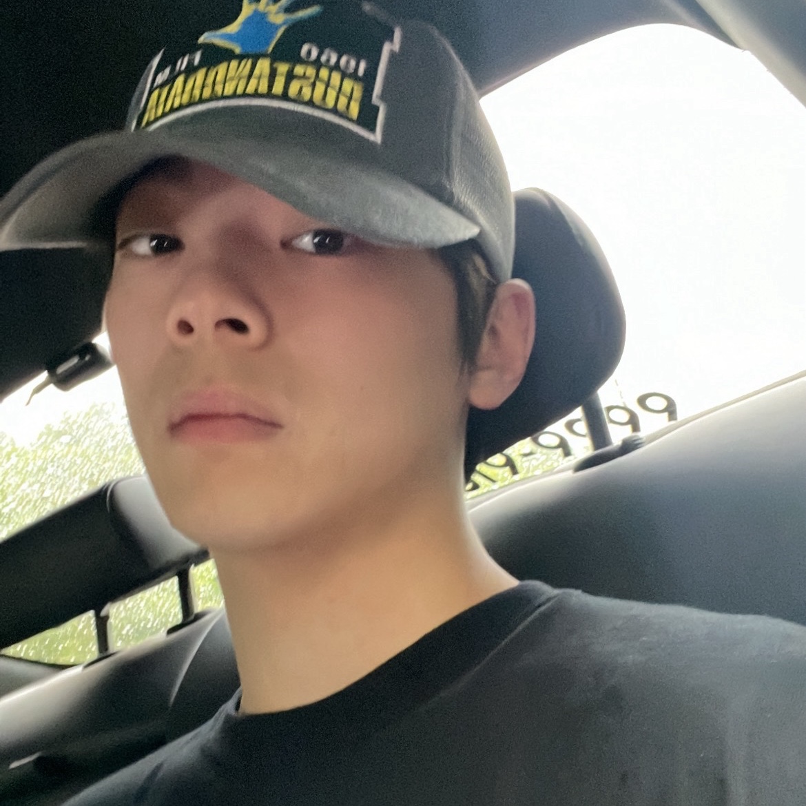 Dust and Data Psycho Hand Trucker Cap Grey 착용 스타일