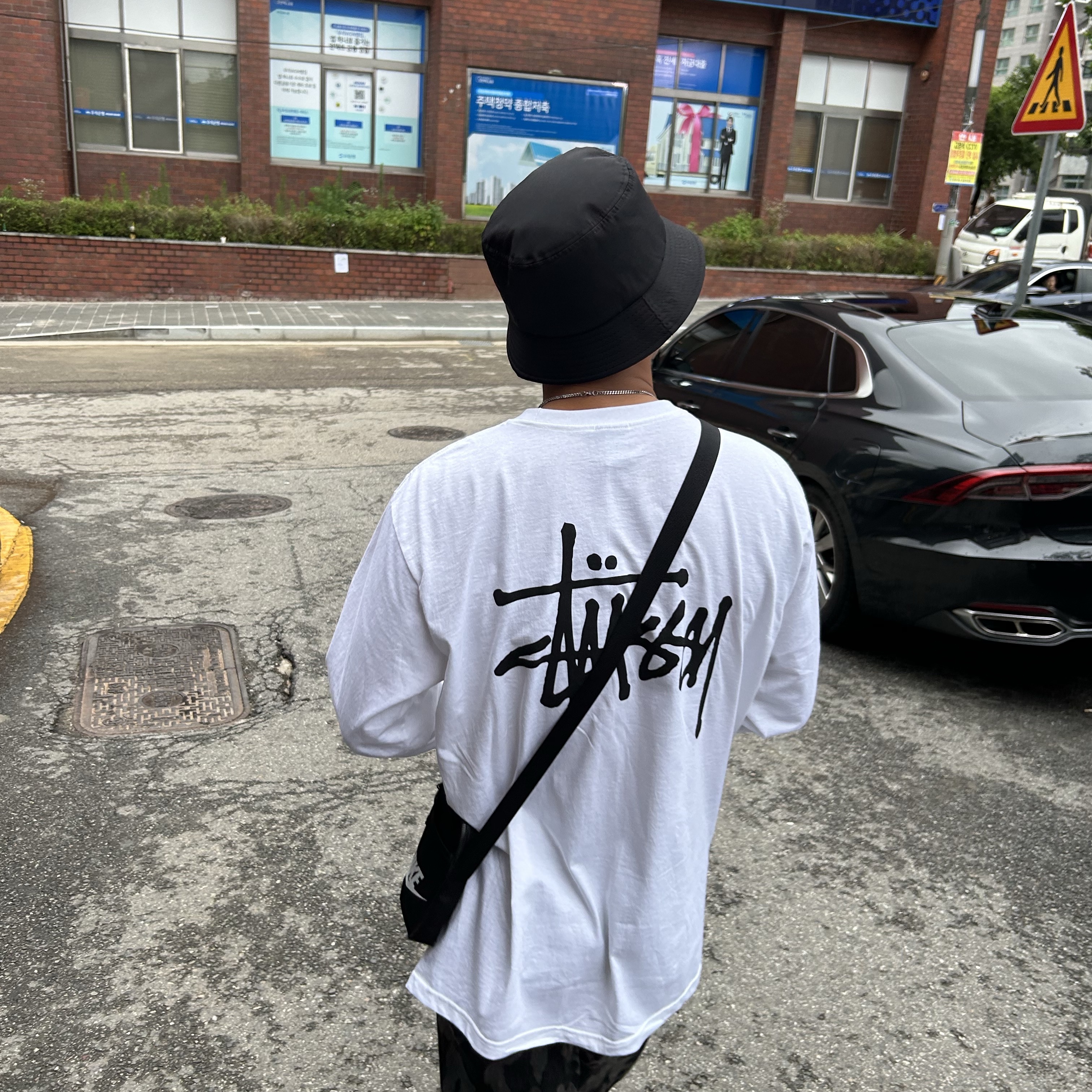 Stussy Basic Stussy LS T-Shirt White 착용 스타일 - 1