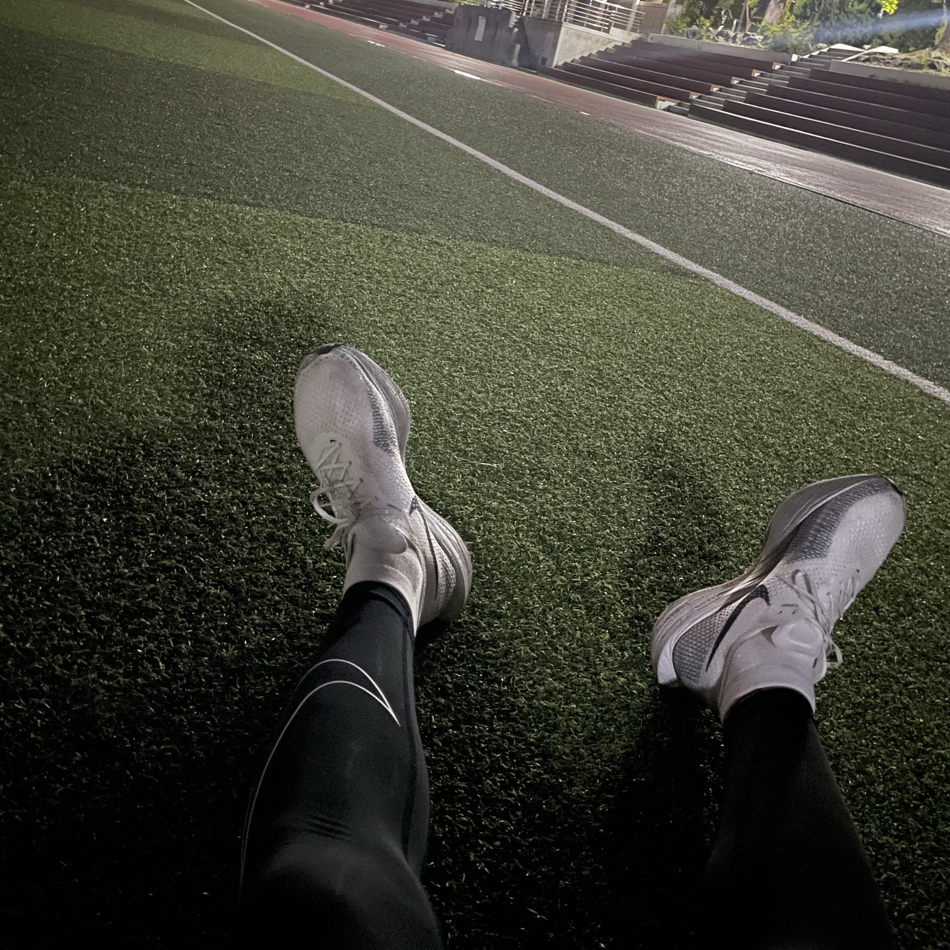 Nike ZoomX Vaporfly Next% 3 White Grey, Nike Pro Dri-Fit Tights Black - Asia 착용 스타일 - 1