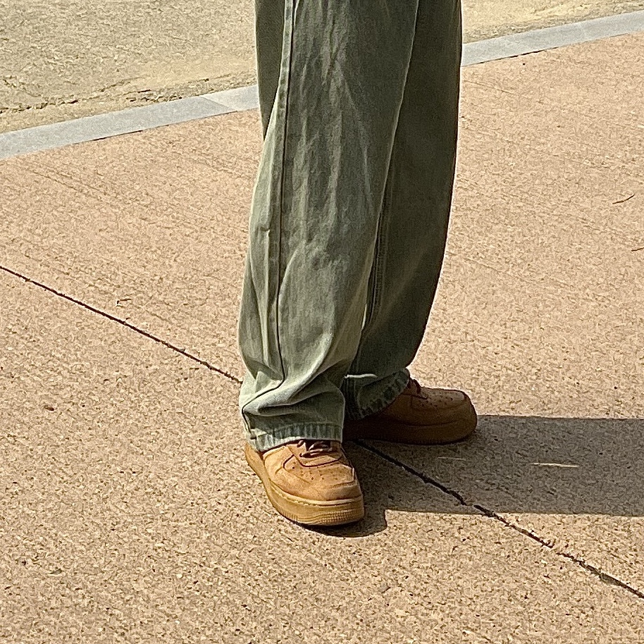 Nike Air Force 1 '07 WB Flax 착용 스타일