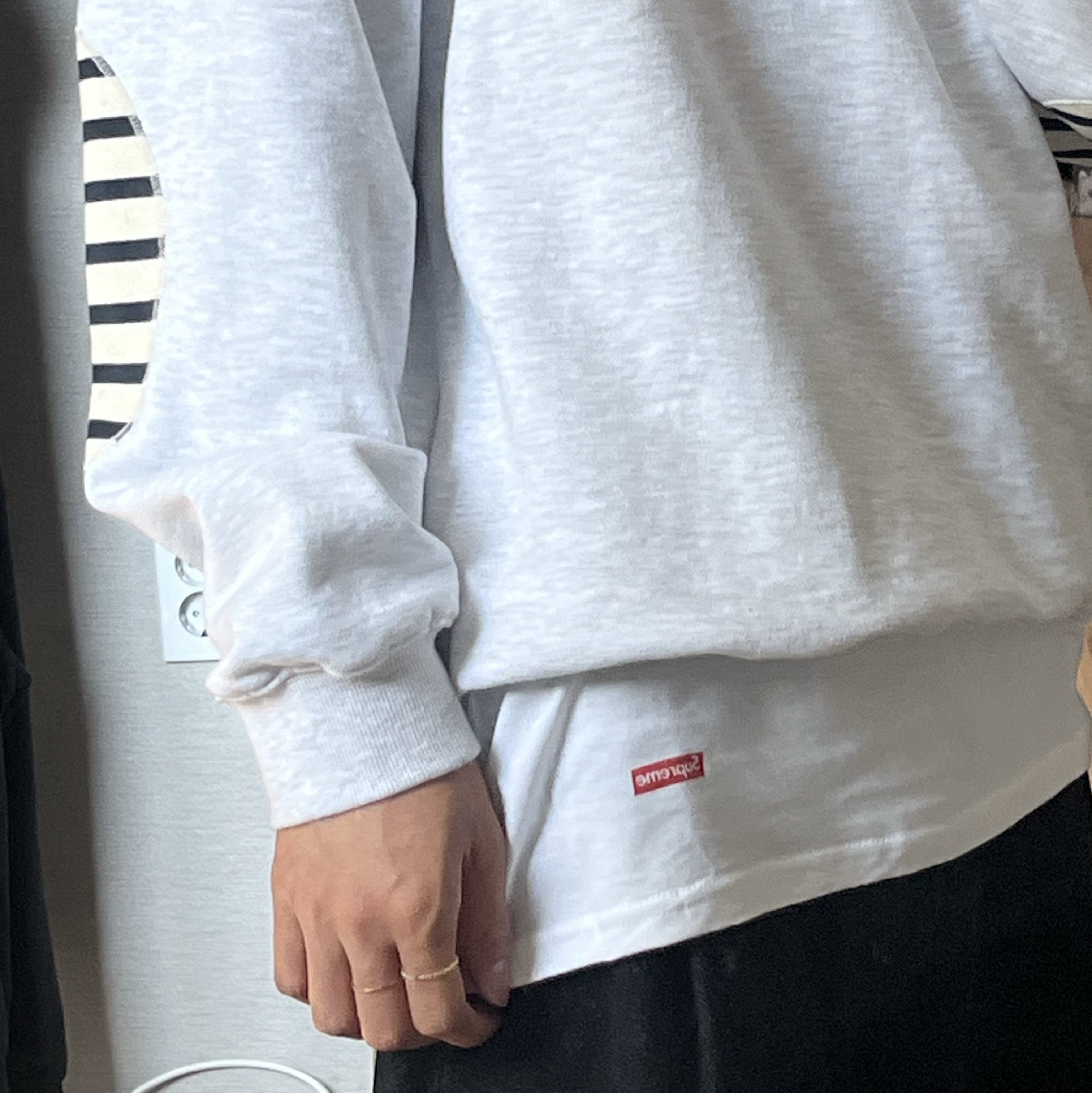 Supreme Hanes Tagless T-Shirt White (3 Pack) 착용 스타일