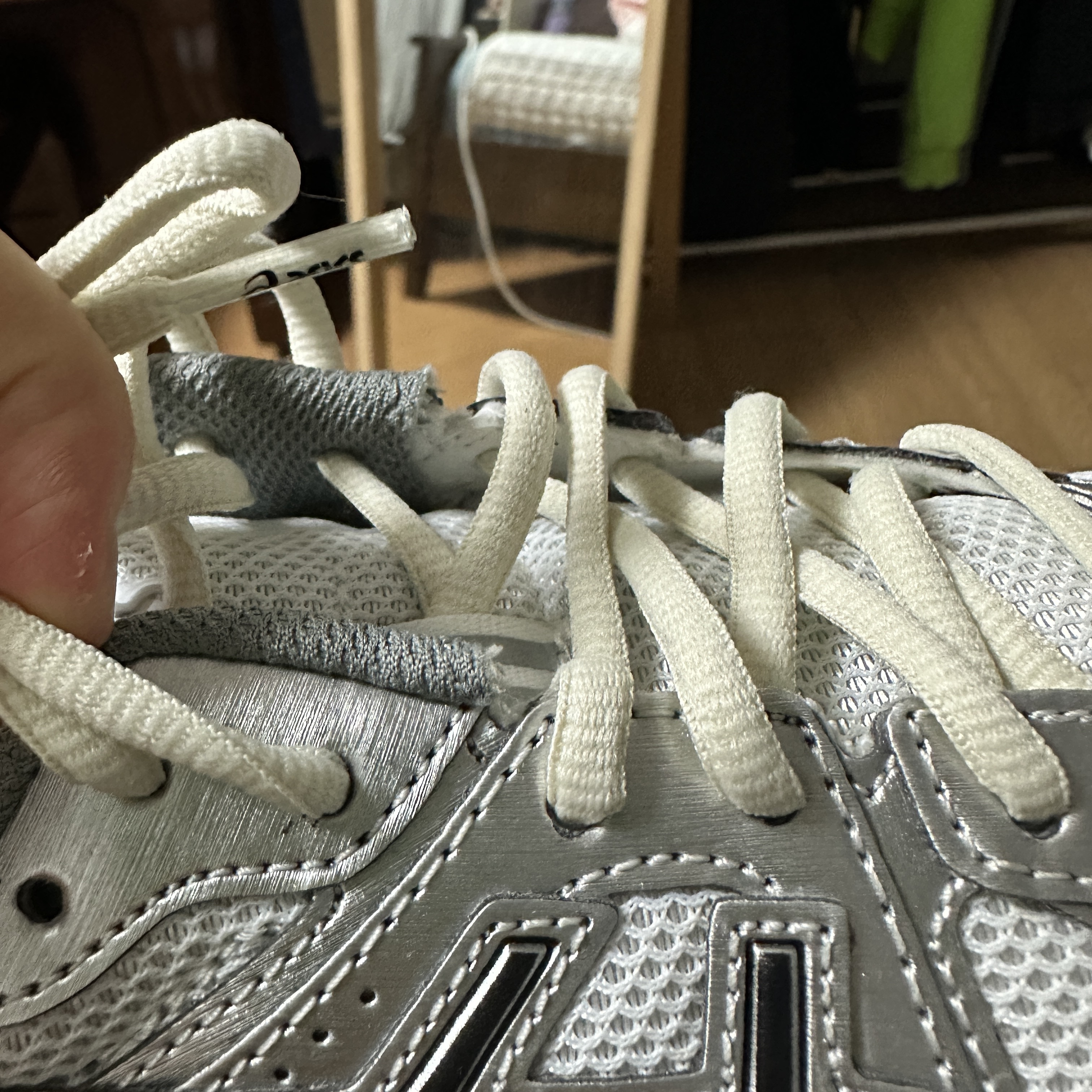 Asics Jog 100 S White Black - 2E Wide 착용 스타일 - 2