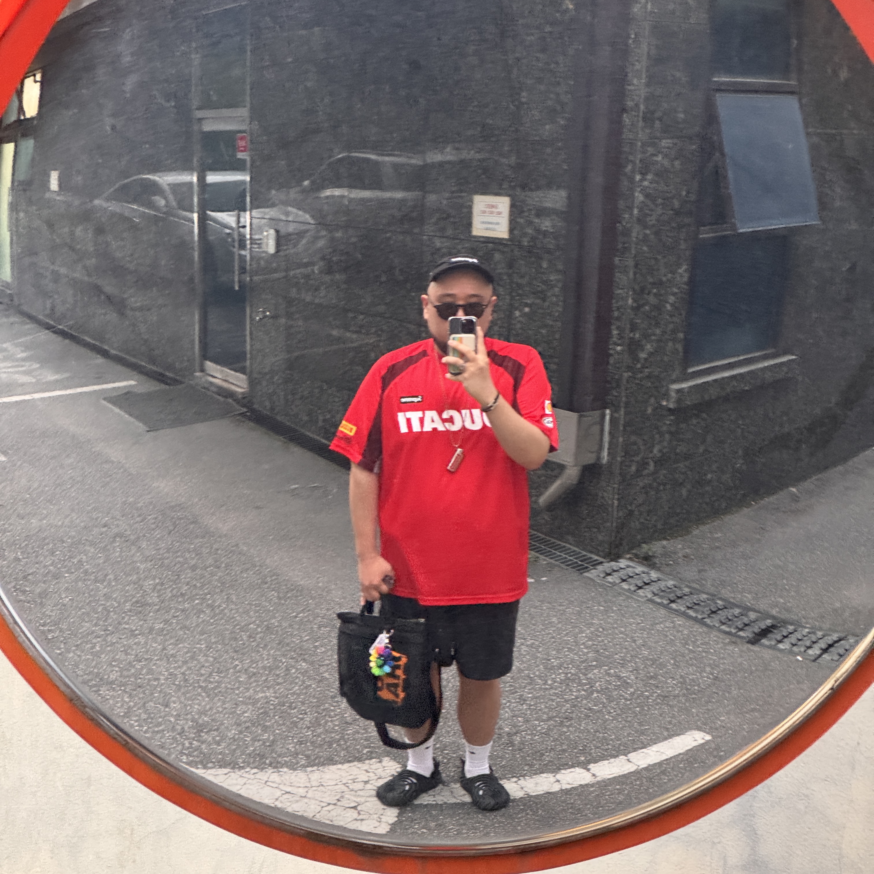 Supreme x Nike Jewel Stripe Soccer Jersey White - 20FW, Supreme Metal Lighter Holster - 19SS 착용 스타일 - 2