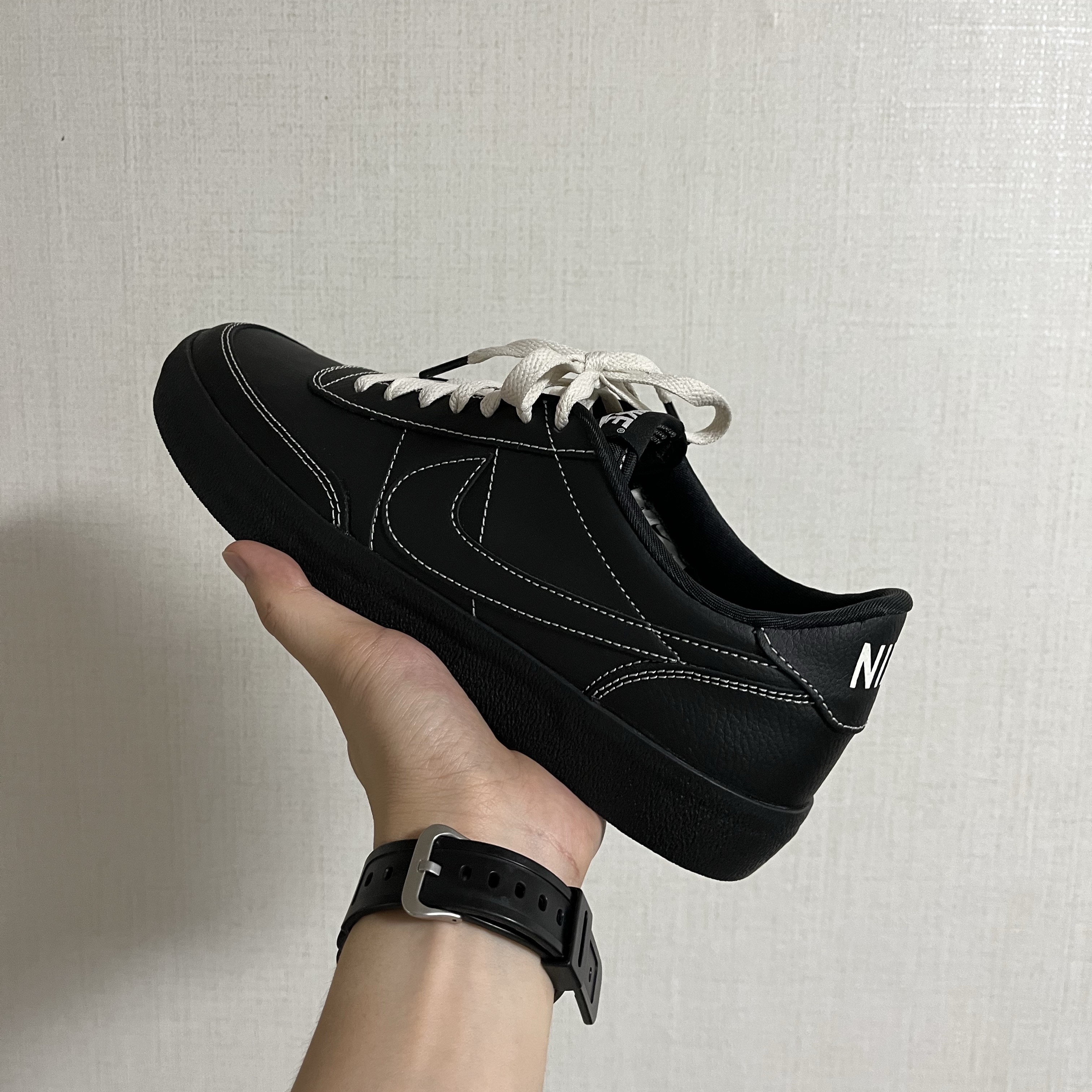 Nike Killshot 2 Black Phantom 착용 스타일