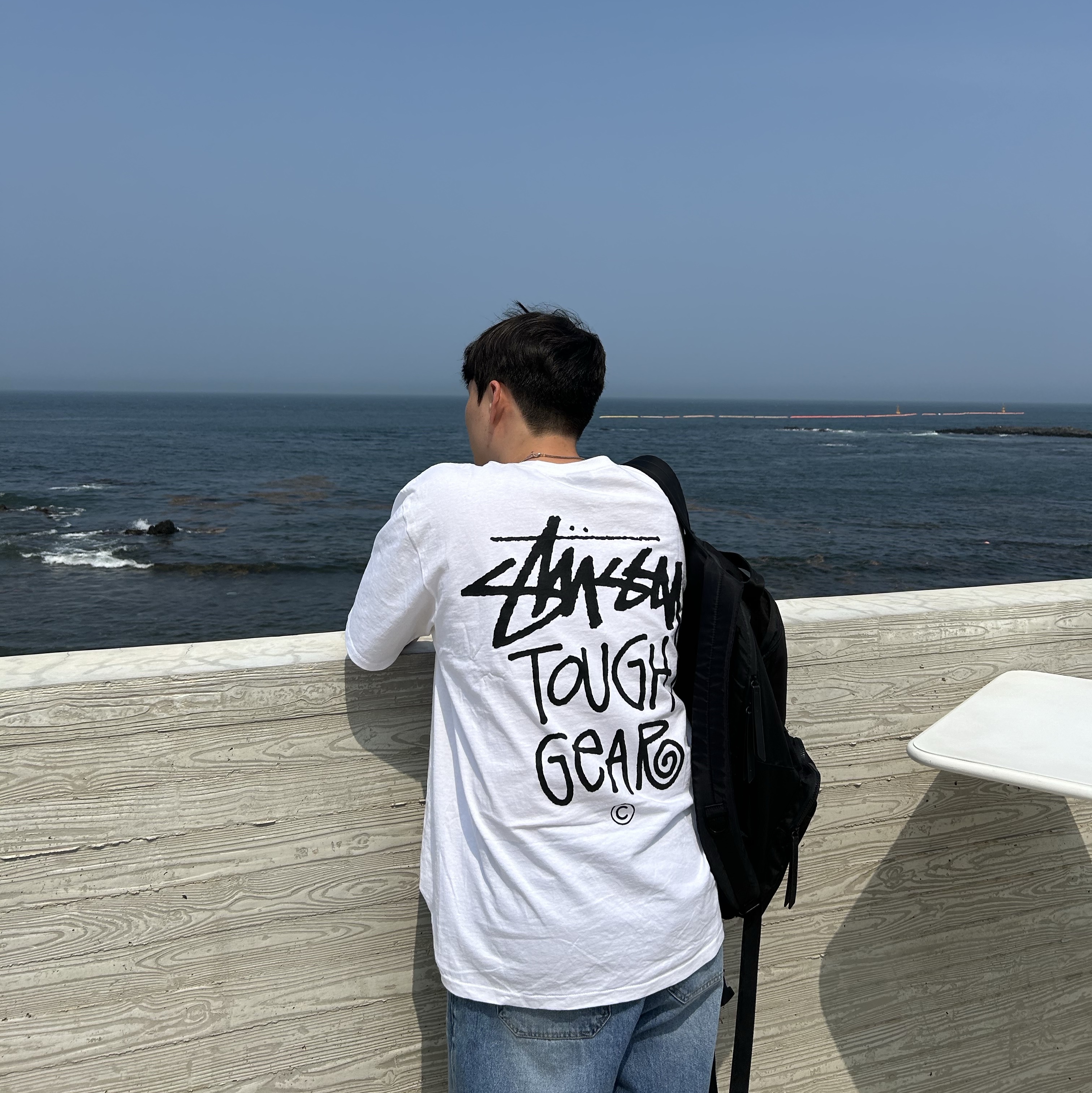 Stussy Tough Gear T-Shirt White 착용 스타일 - 1