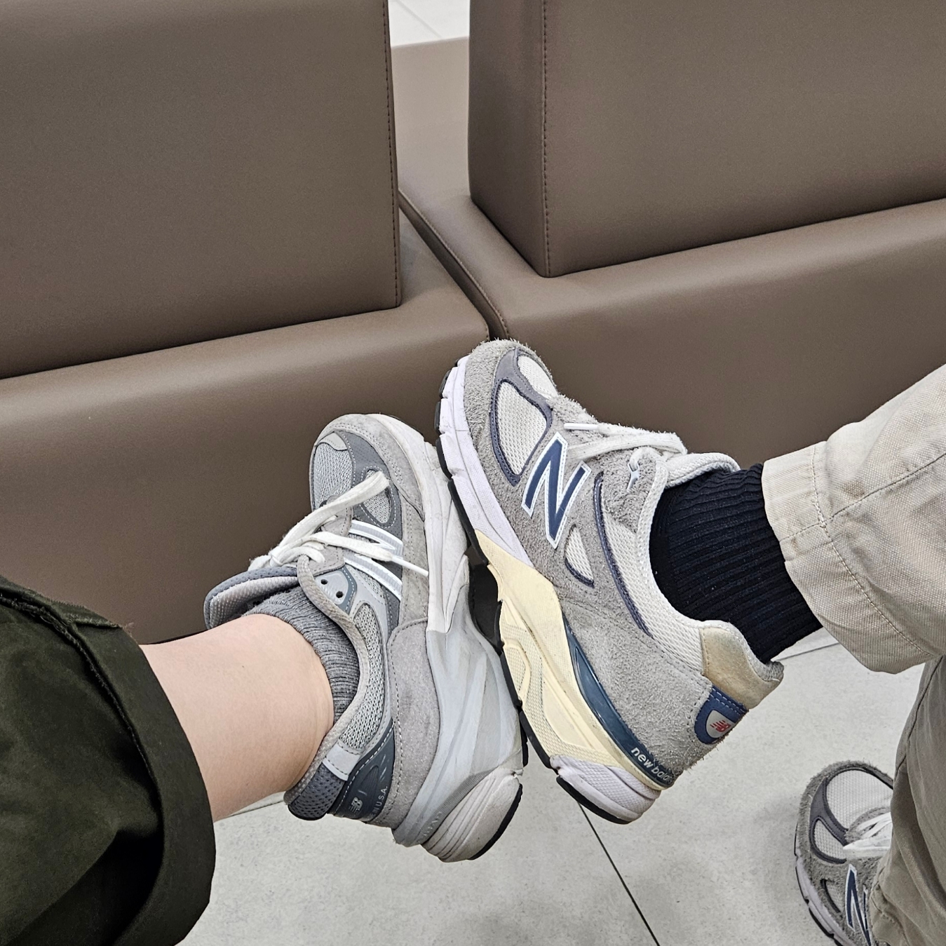 New Balance 990v4 Made in USA Gray Suede, (W) New Balance 990v6 Made in USA Grey - B Standard 착용 스타일