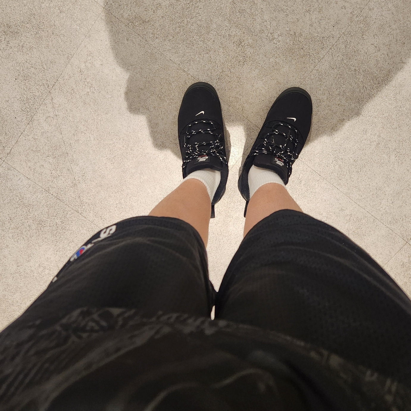 Nike x Supreme SB Darwin Low Black, Supreme x Champion Mesh Short Black - 24SS 착용 스타일 - 3