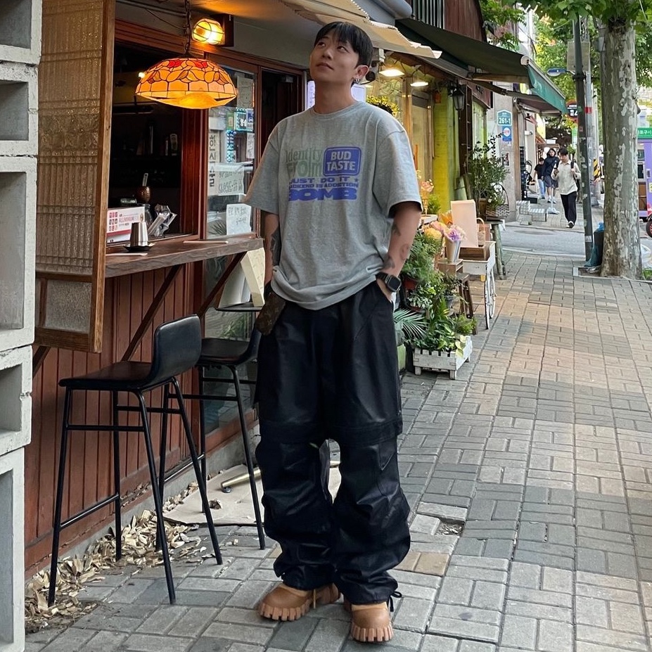Farfromwhat Far Layered Work Pants Coated Black 착용 스타일