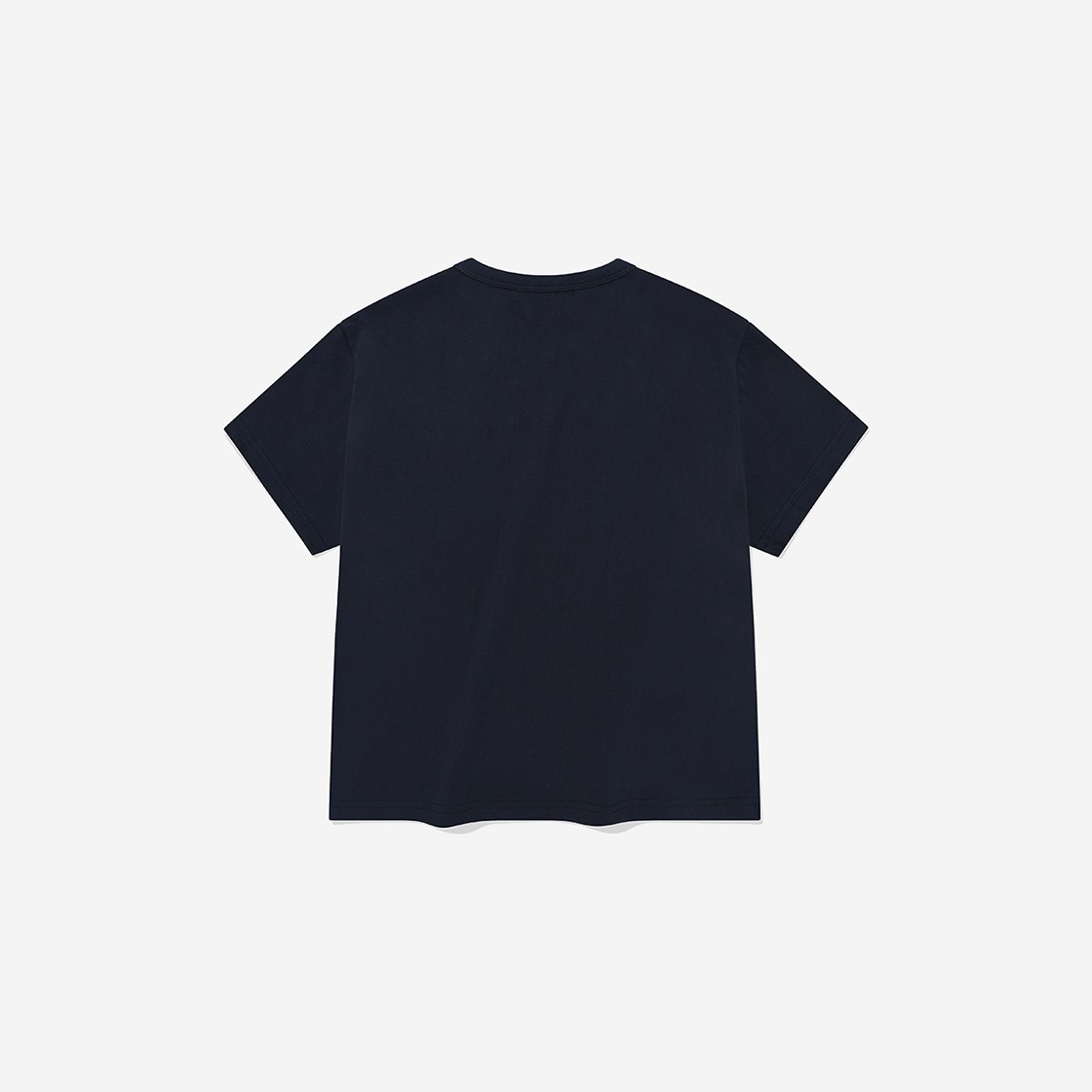 Karactor Woman Stamp Crop Half T-Shirt Navy 상세 이미지 2