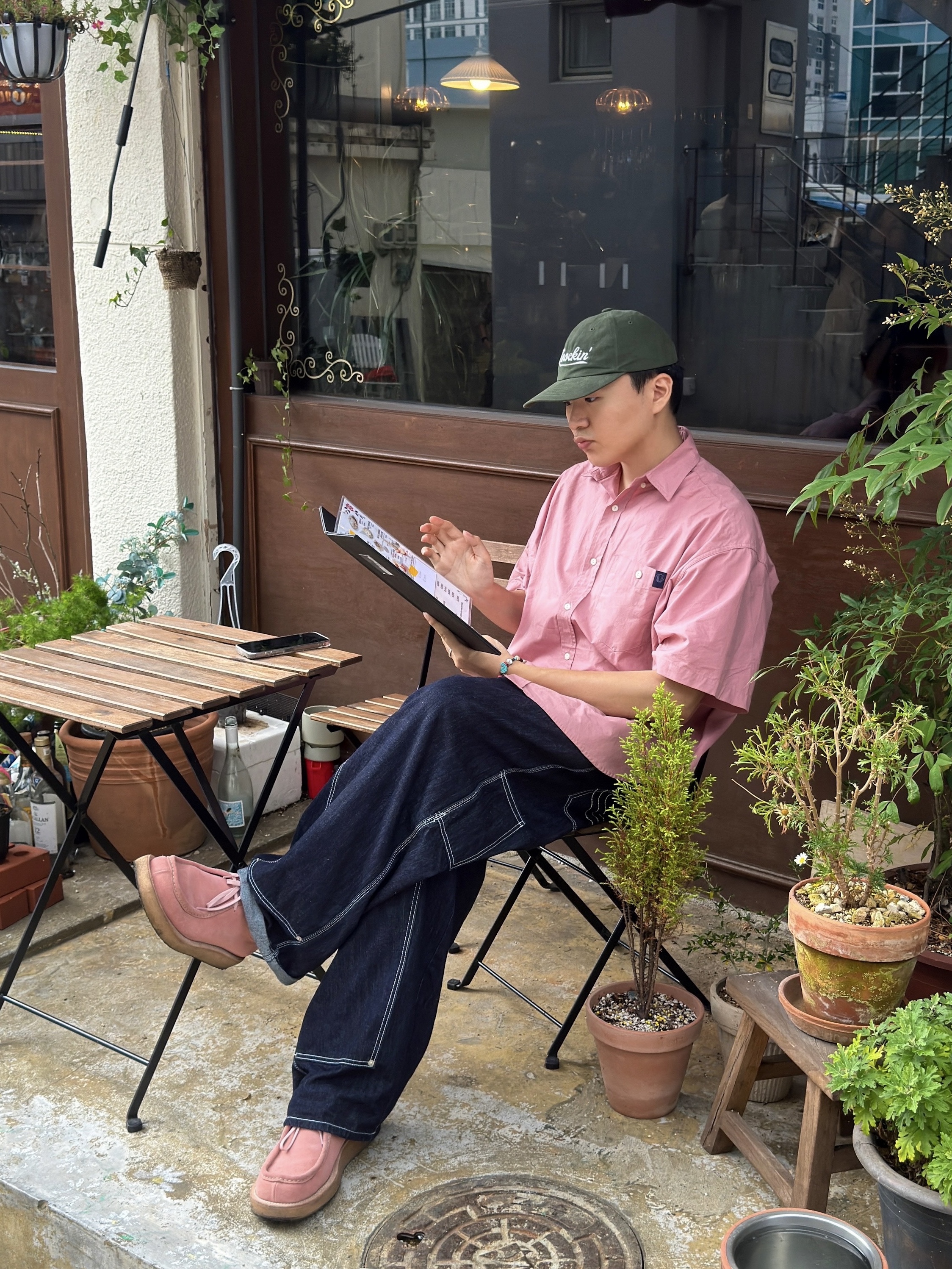 Ogarp Knockin Logo B.B Cap Green 착용 스타일 - 1