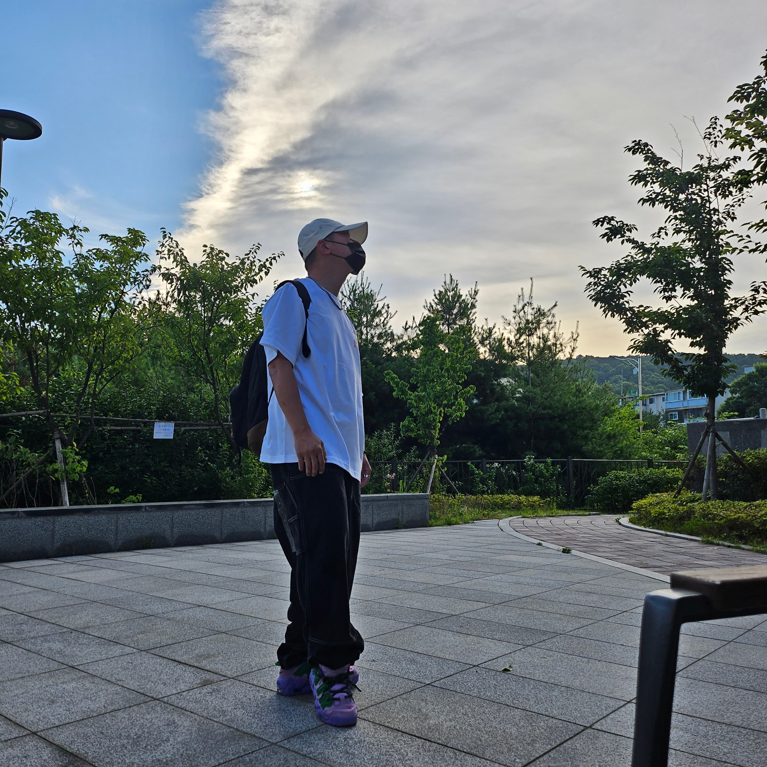 Wooyoungmi Logo Ball Cap White - 23SS, Nike x Ambush Air More Uptempo Low Lilac and Apple Green 착용 스타일 - 1