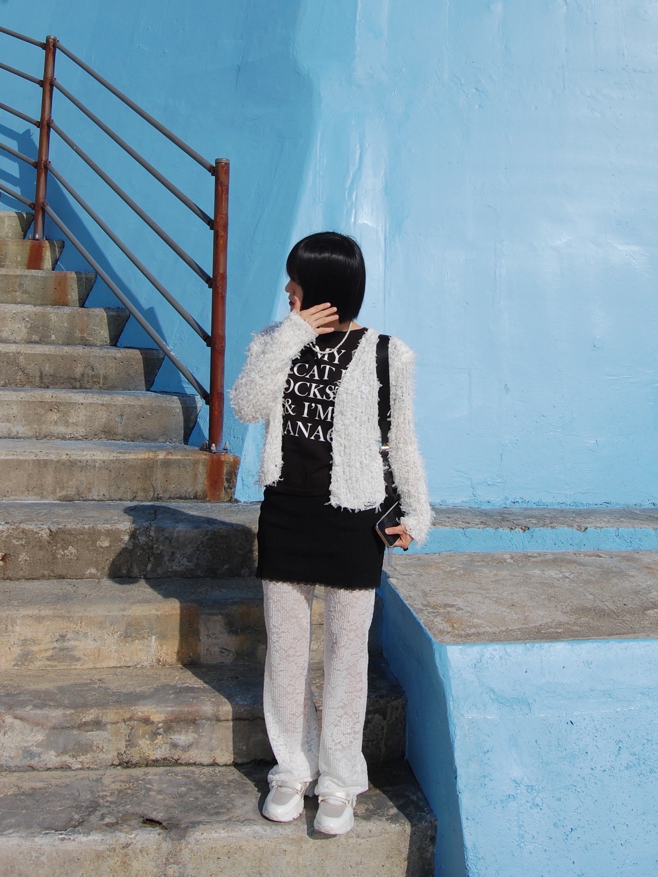 Prada Re-Nylon Small Backpack Black 착용 스타일