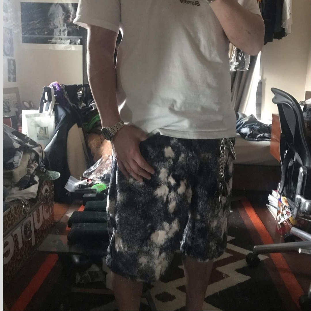 Supreme Faux Fur Short Black - 24SS 착용 스타일 - 1