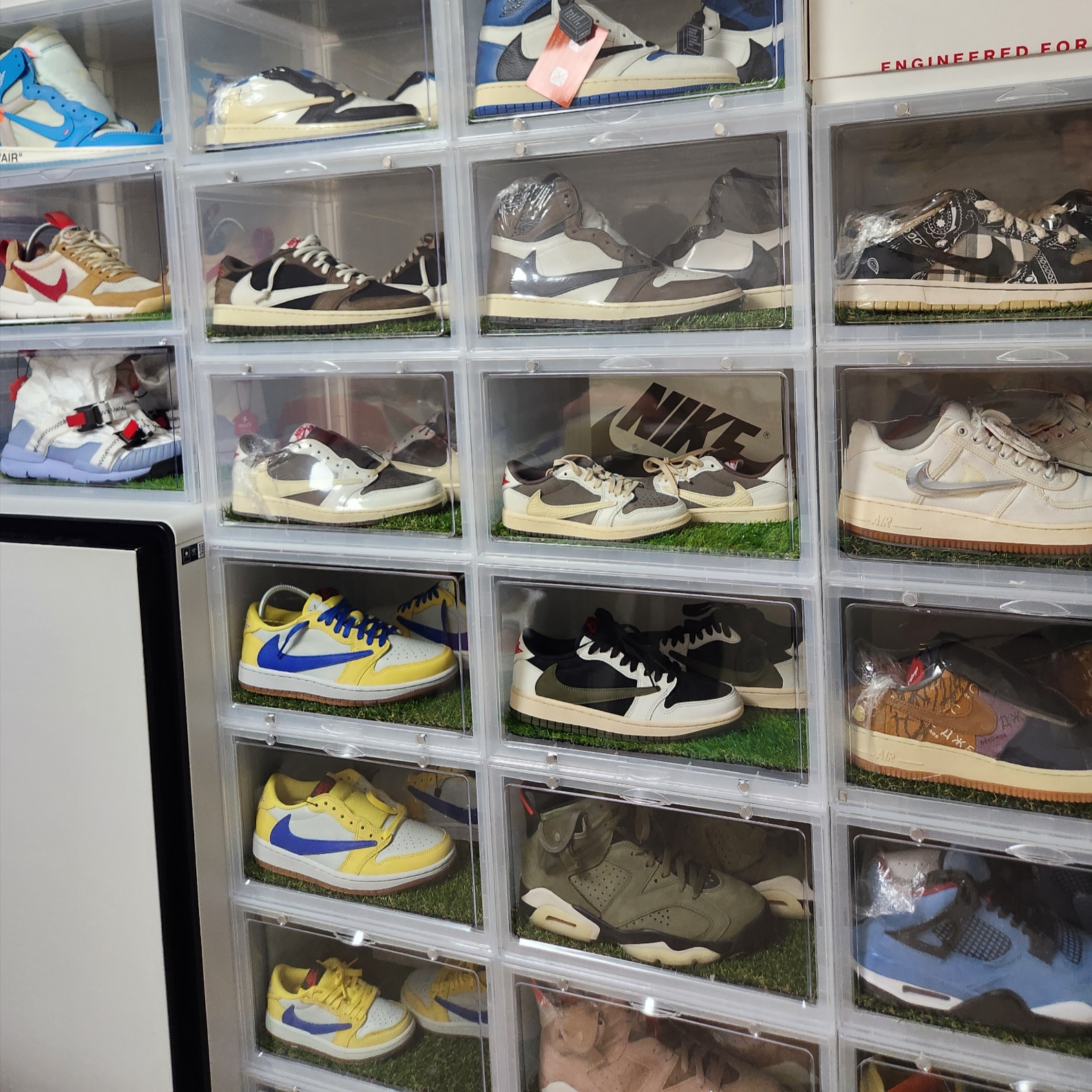 (W) Jordan 1 x Travis Scott Retro Low OG SP Canary, (PS) Jordan 1 x Travis Scott Retro Low OG SP Canary 착용 스타일 - 5