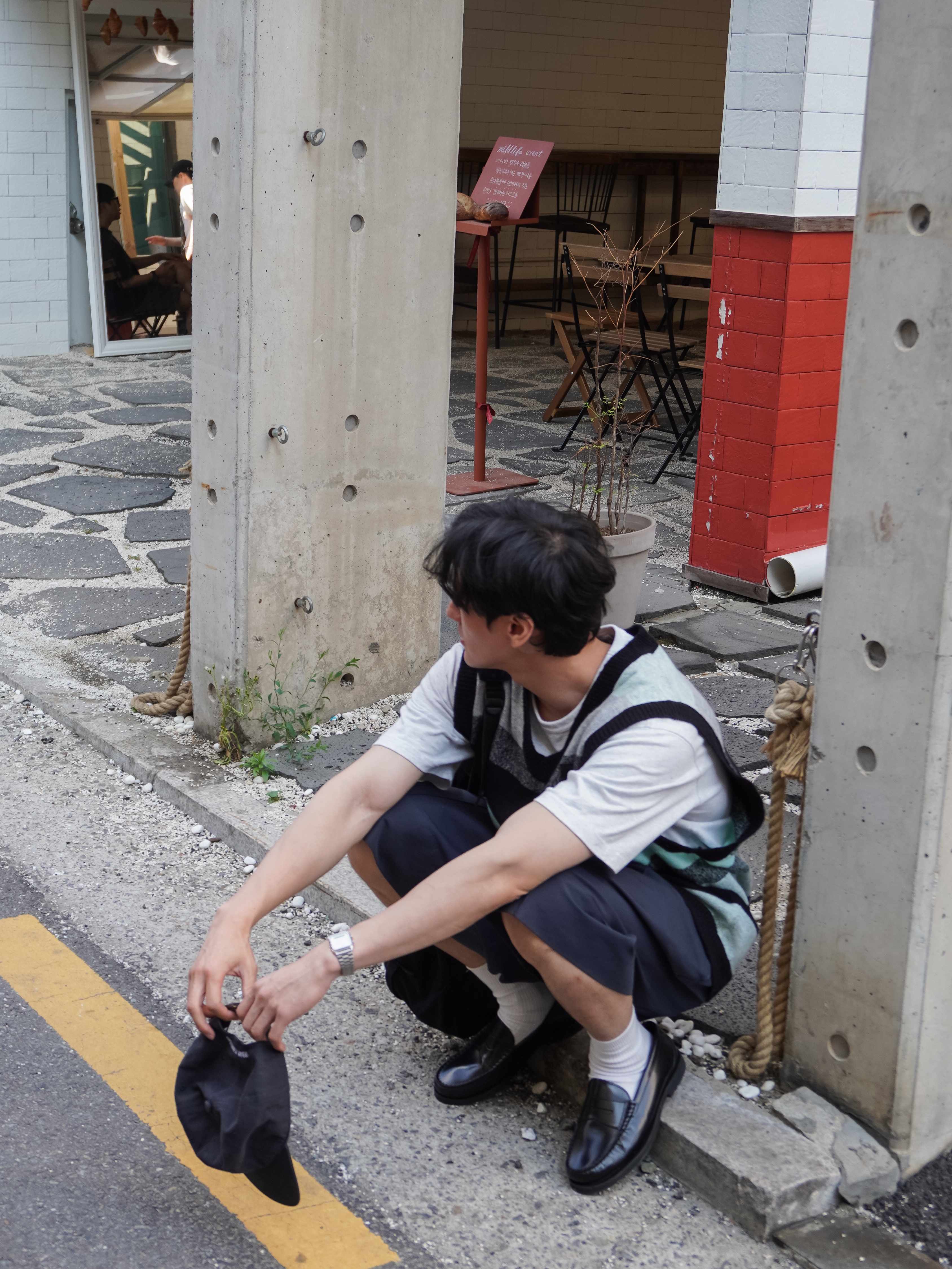 Porter x Comme des Garcons Backpack L Black 착용 스타일 - 2