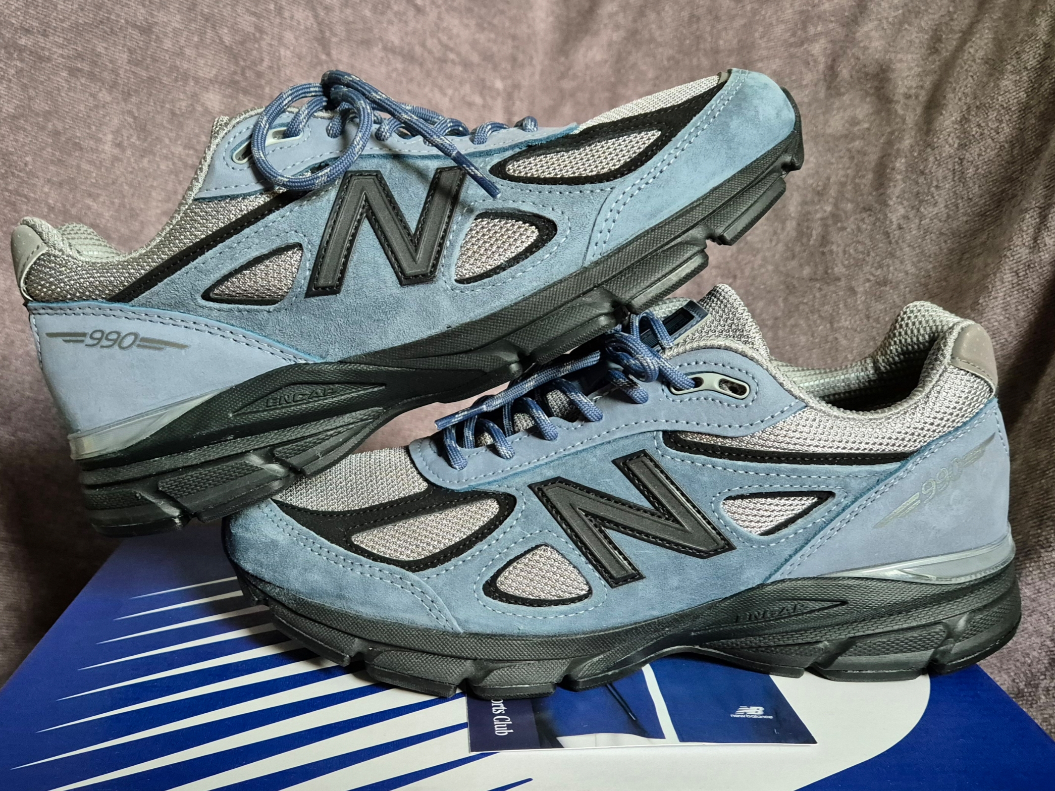 New Balance 990v4 Made in USA Arctic Grey, New Balance 997R Navy Arctic Grey 착용 스타일 - 1