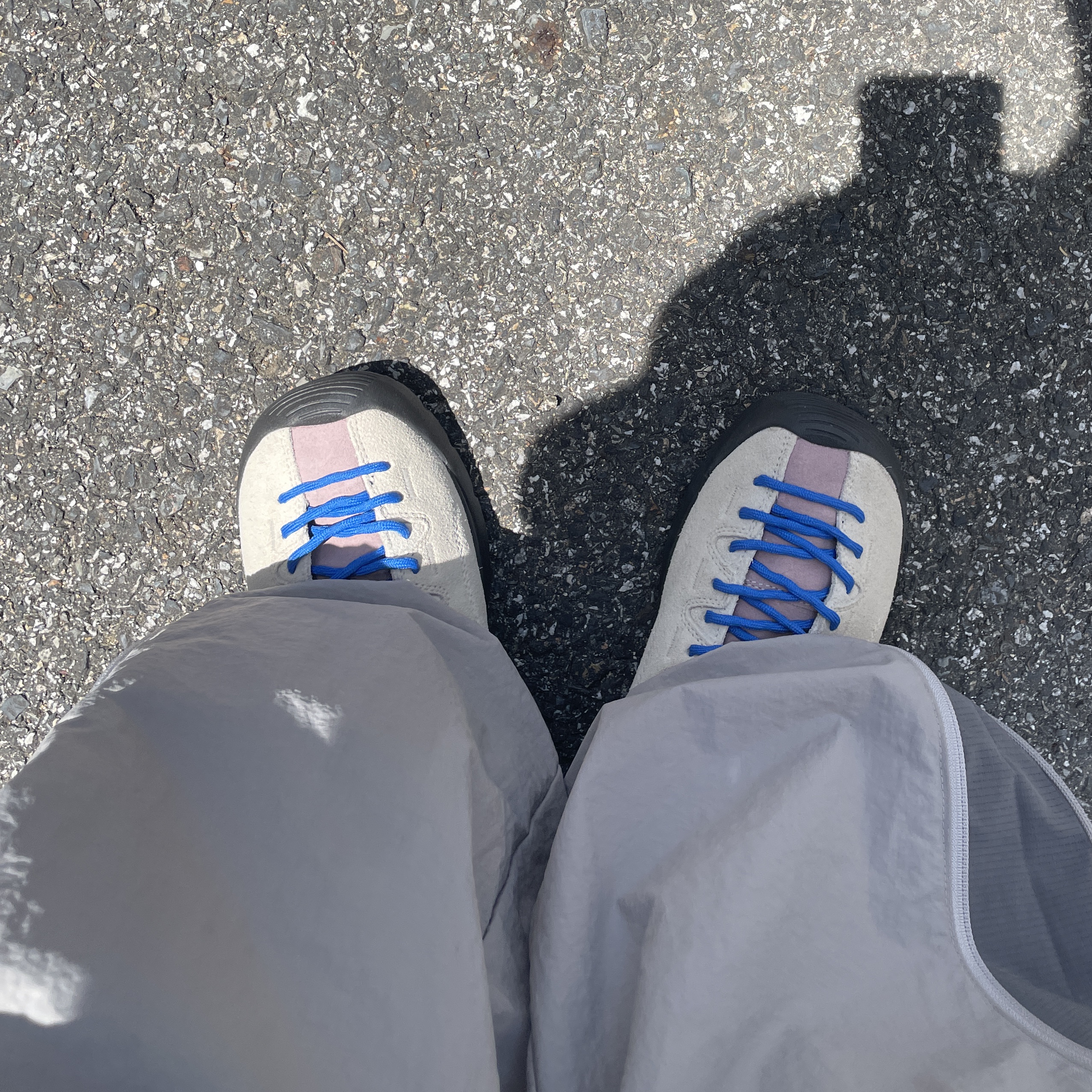 (W) Keen Jasper Suede Sneakers Birch Fawn 착용 스타일