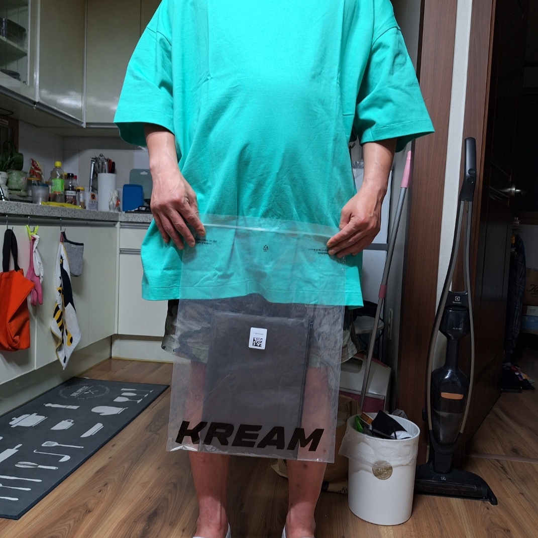 Essentials SS T-Shirt Mint Leaf - 24SS 착용 스타일 - 1