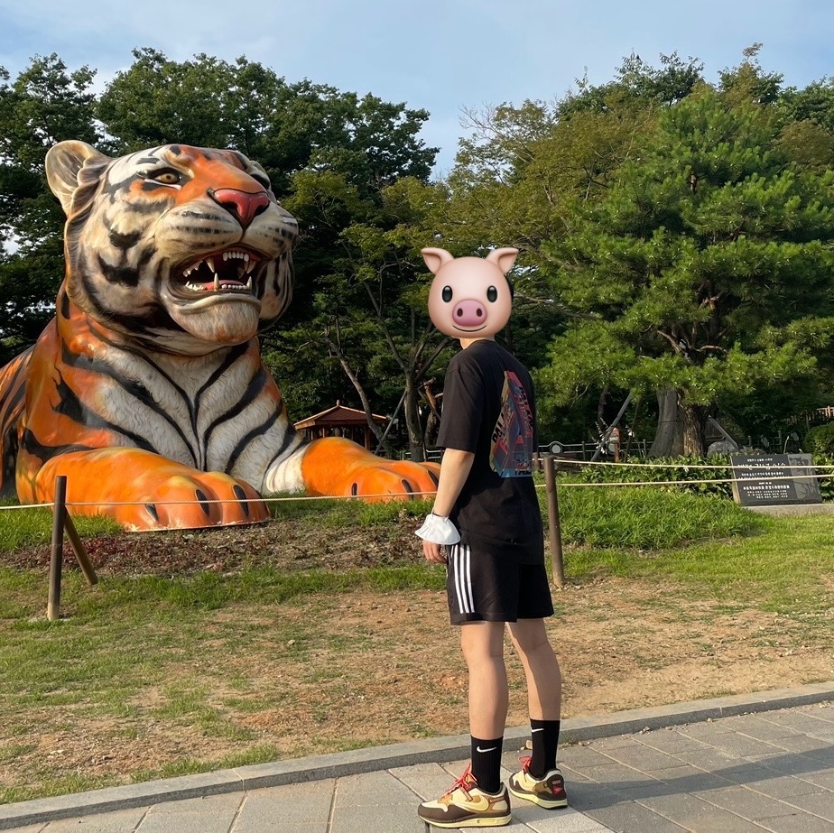 Nike x Travis Scott Air Max 1 Cact.us Brown, Palace Tri-Ferg Colour Blur T-Shirt Black - 20FW 착용 스타일