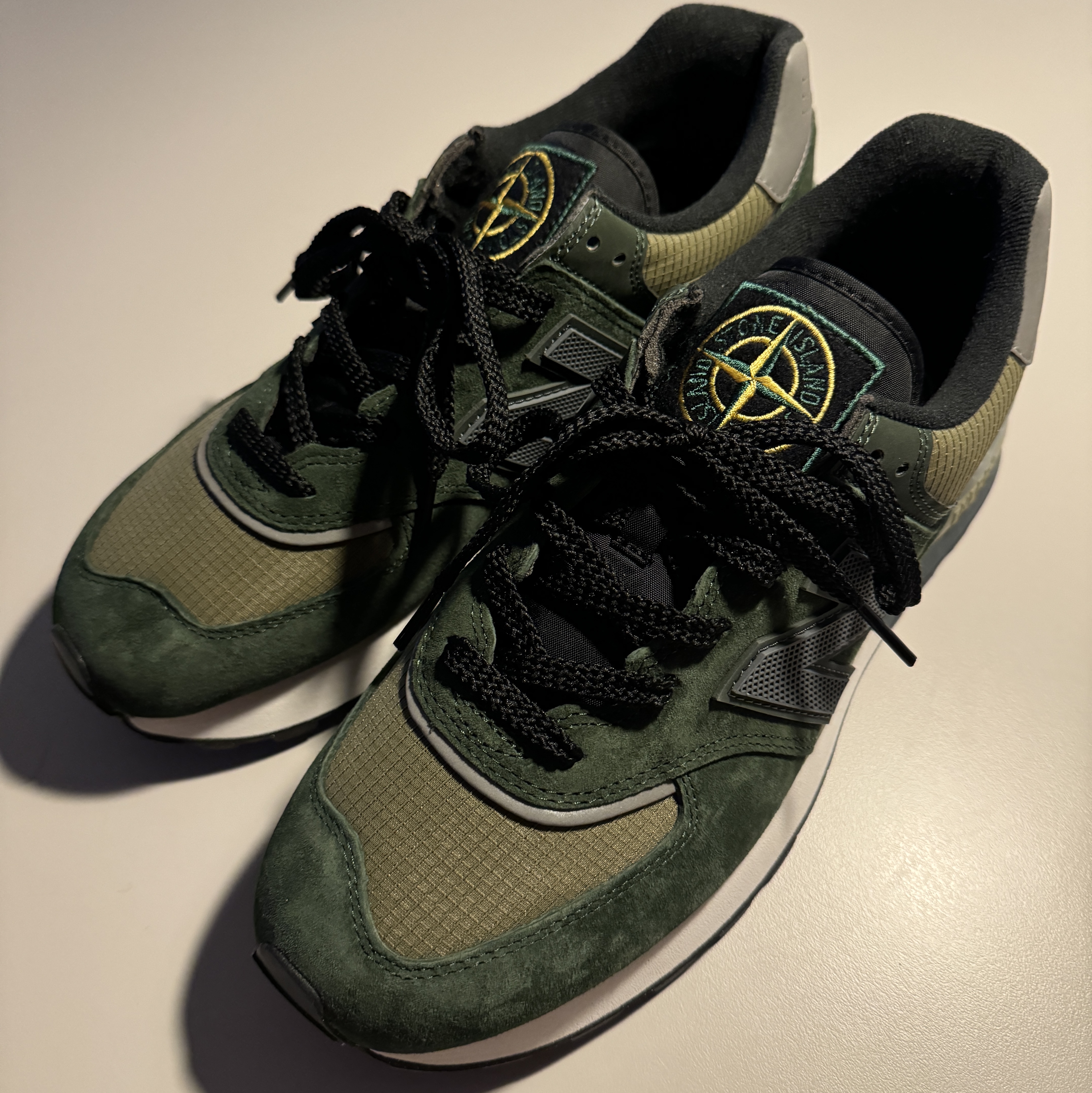 New Balance x Stone Island 574 Legacy Dark Green 착용 스타일