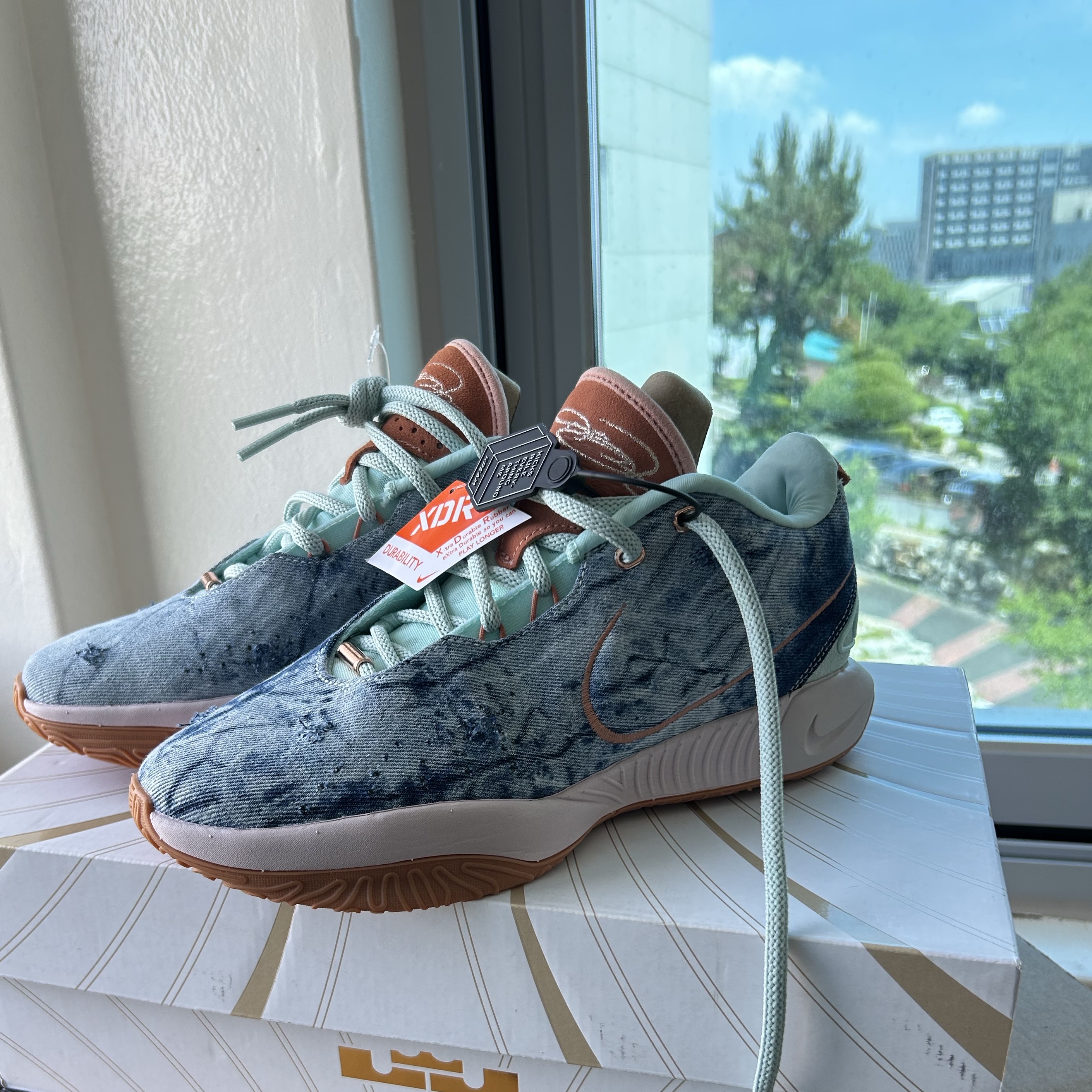 Nike LeBron XXI EP Aragonite 착용 스타일 - 3