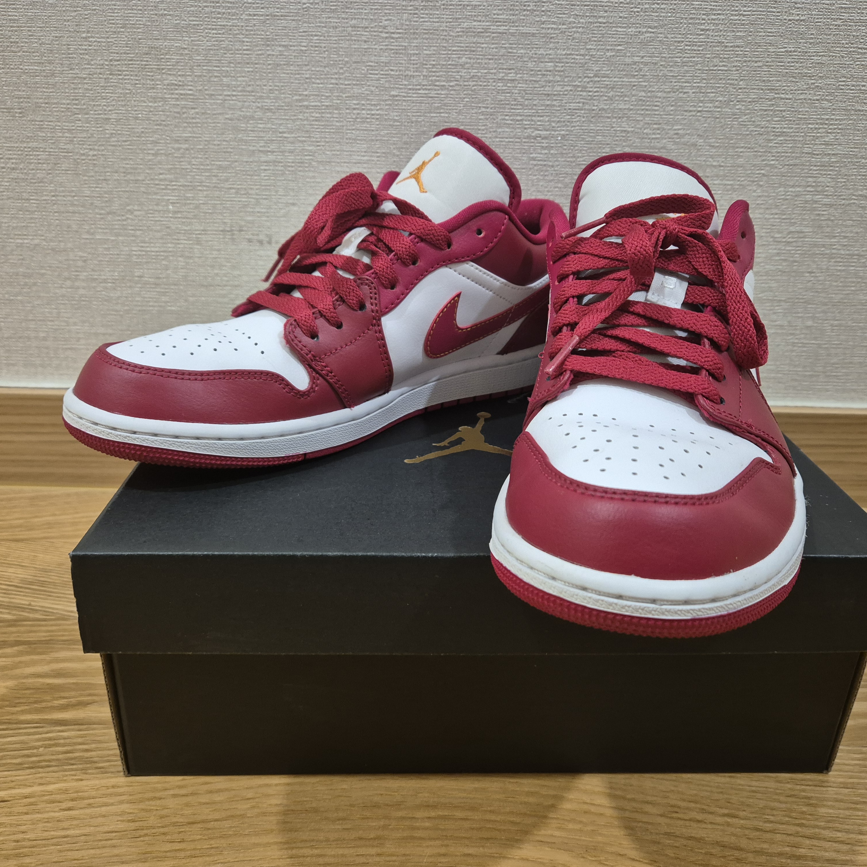 Jordan 1 Low Cardinal Red 착용 스타일