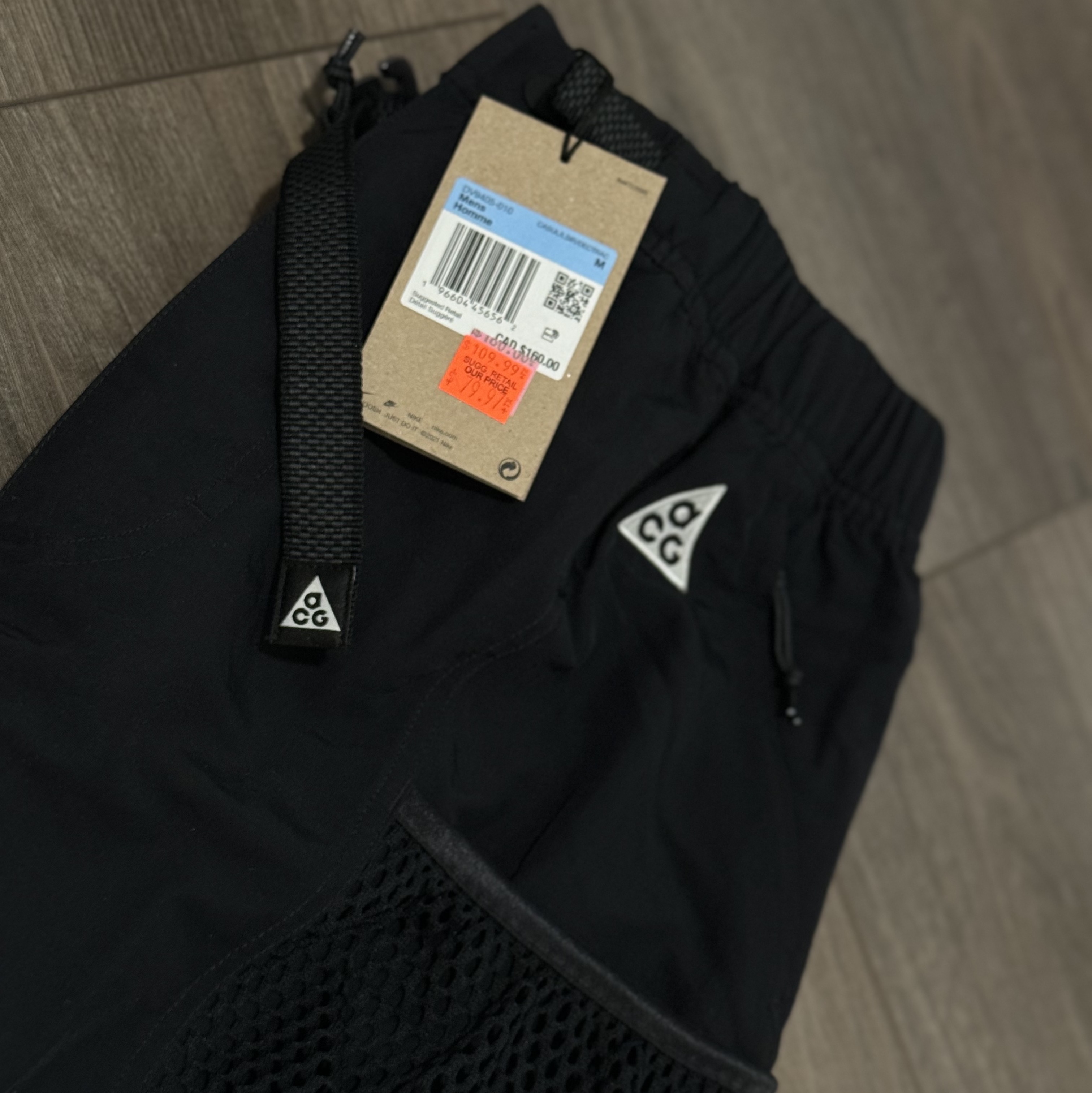 Nike ACG Snowgrass Cargo Shorts Black - US/EU 착용 스타일
