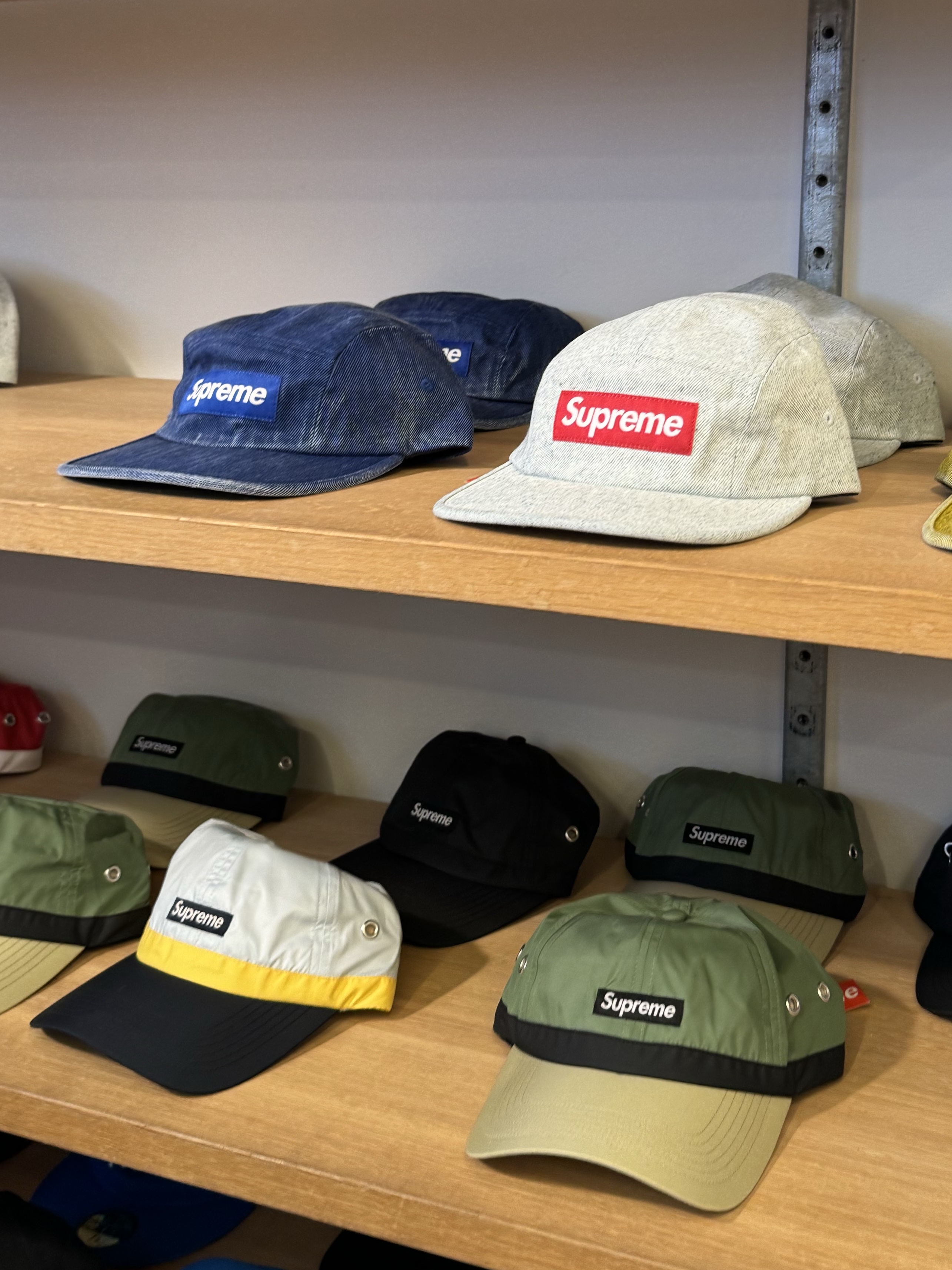 Supreme Coated Denim Camp Cap White - 24SS, Supreme Coated Denim Camp Cap Royal - 24SS 착용 스타일